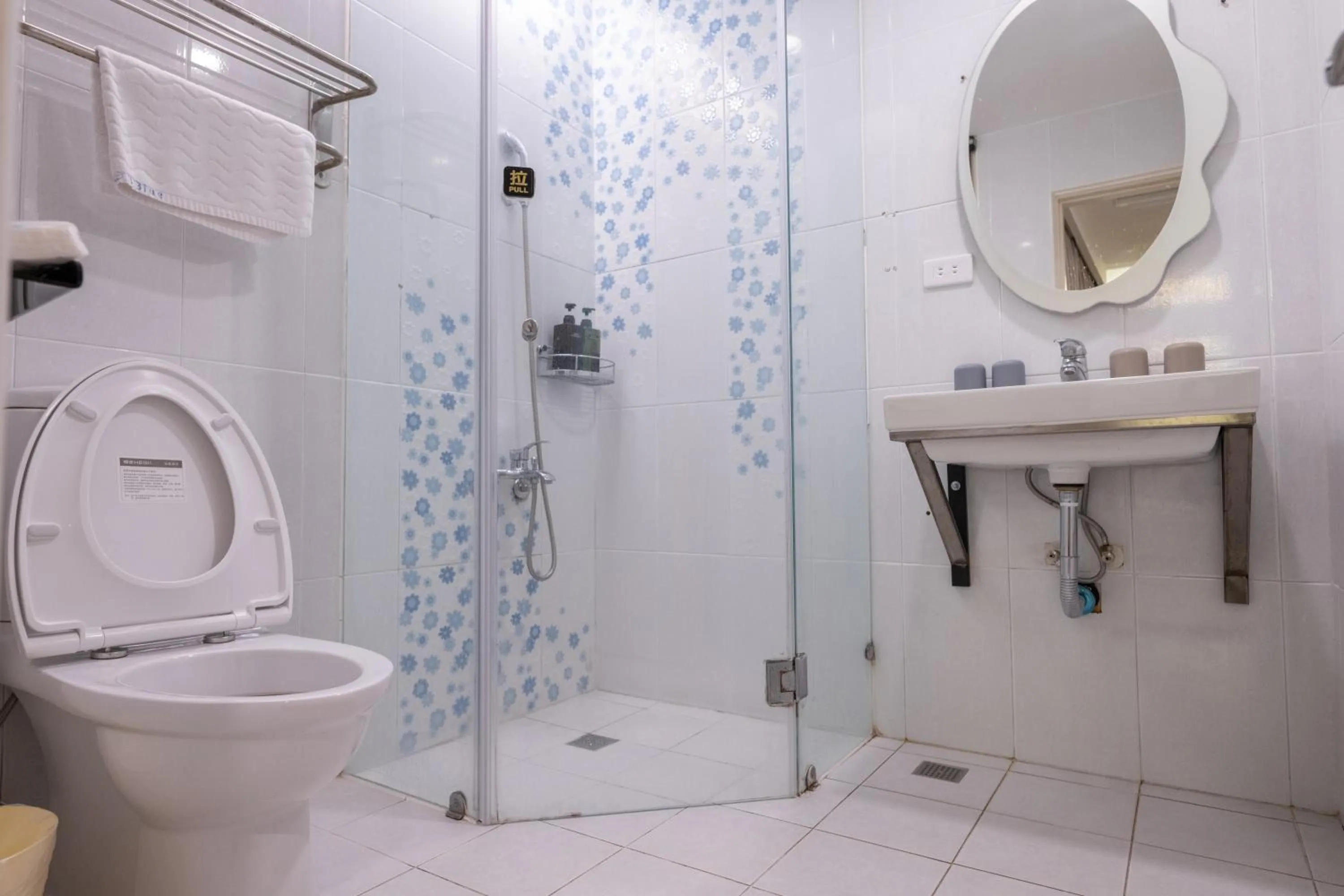 Bathroom in K-ONE Homestay