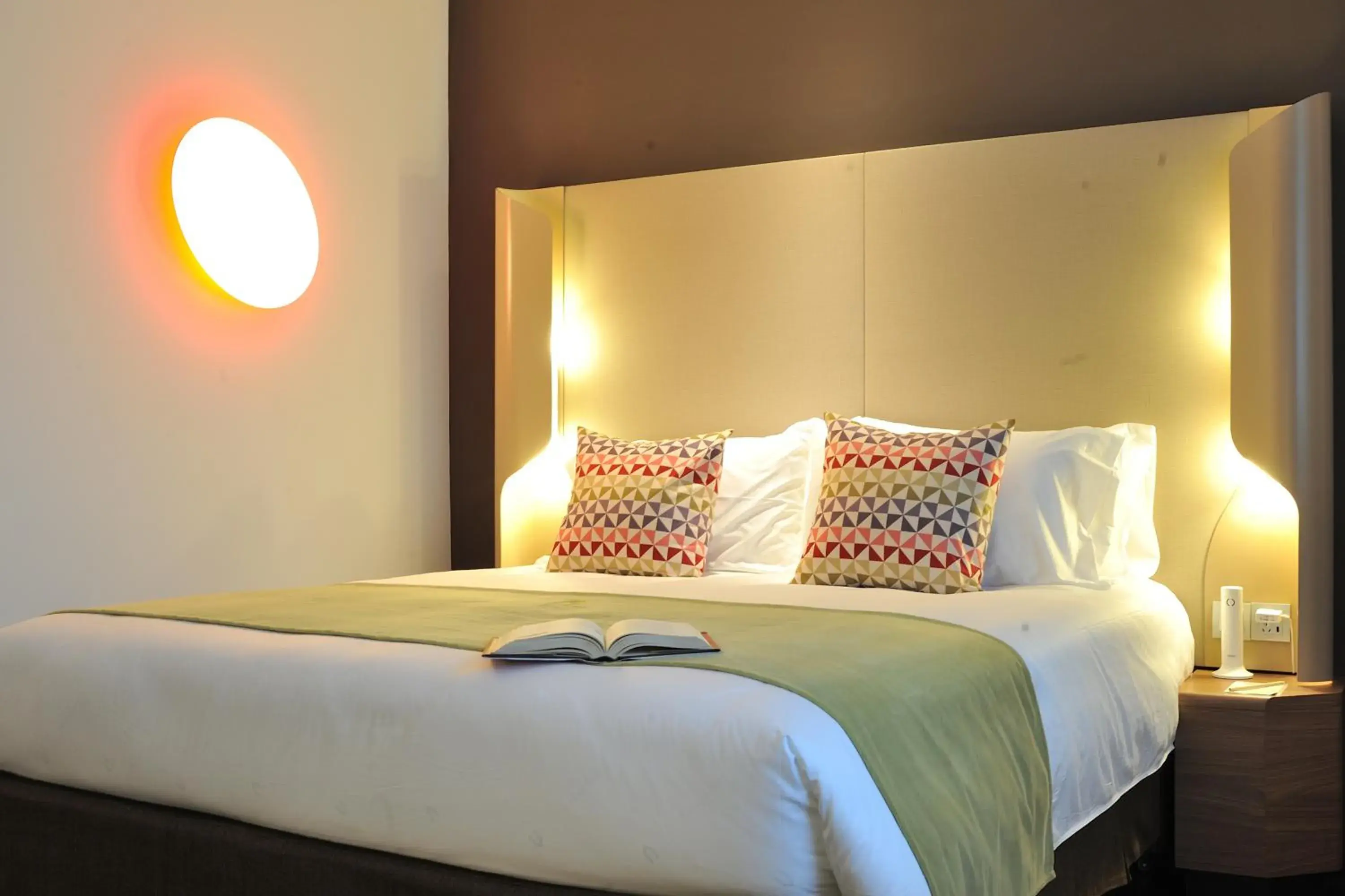 Bed in Campanile Shanghai Railway Station and People's Square Bed in Campanile Shanghai Railway Station and People's Square