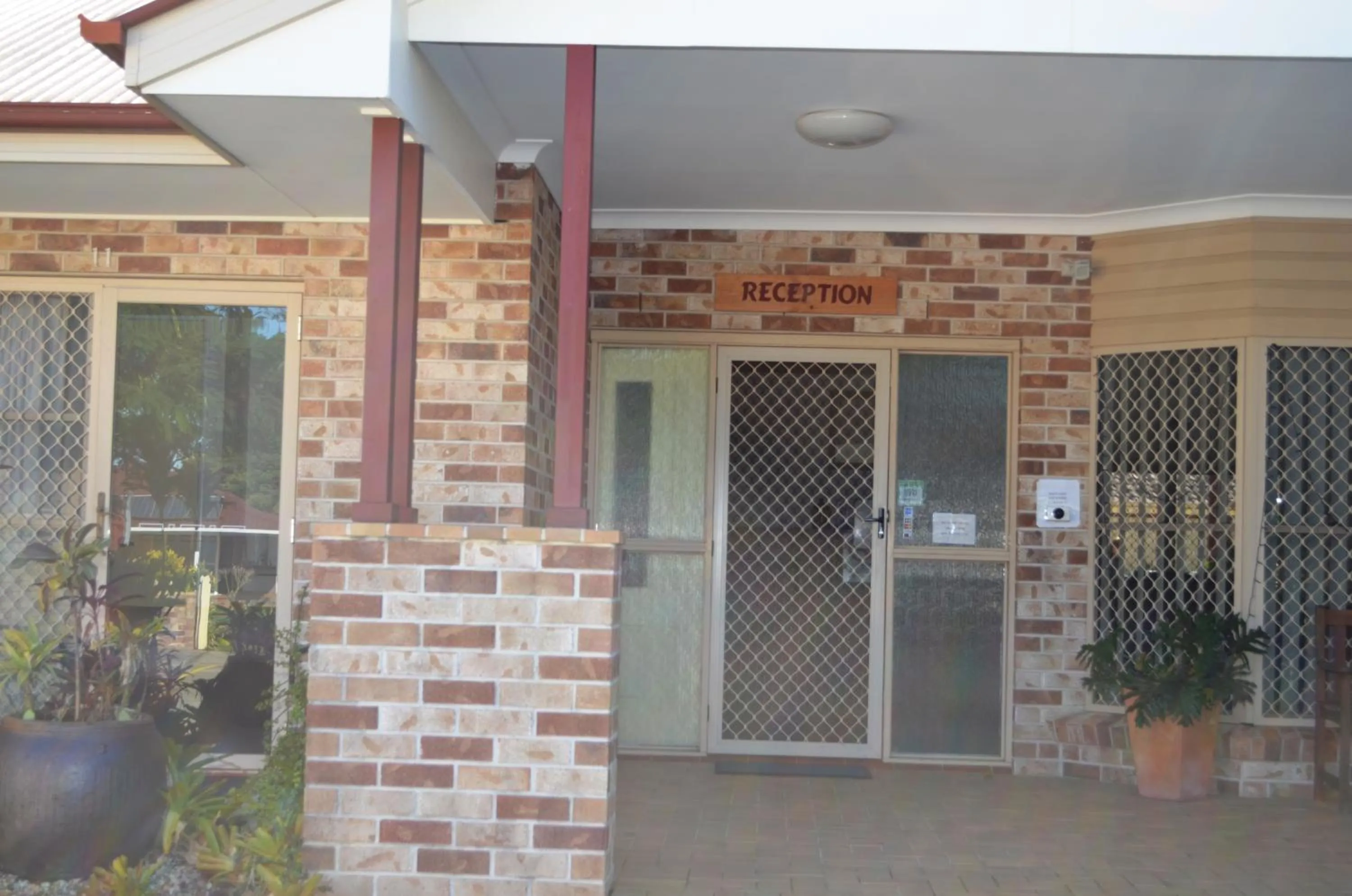 Property building in Redland Bay Motel