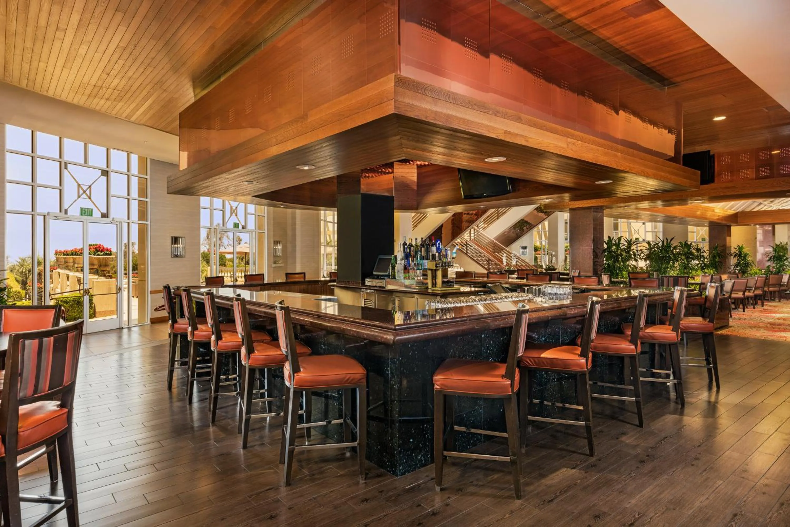 Lounge or bar in Hilton La Jolla Torrey Pines
