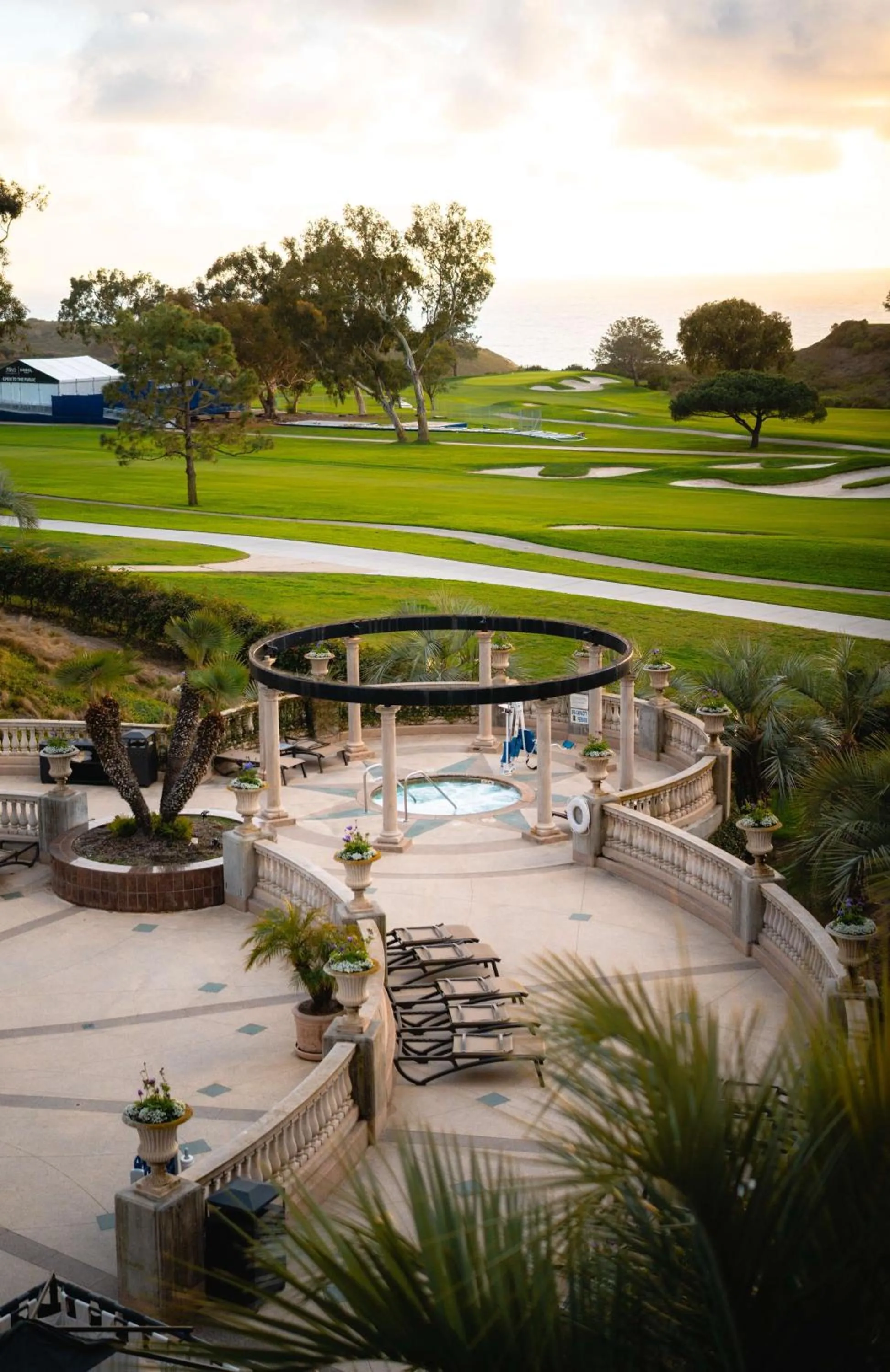 Hot Tub in Hilton La Jolla Torrey Pines