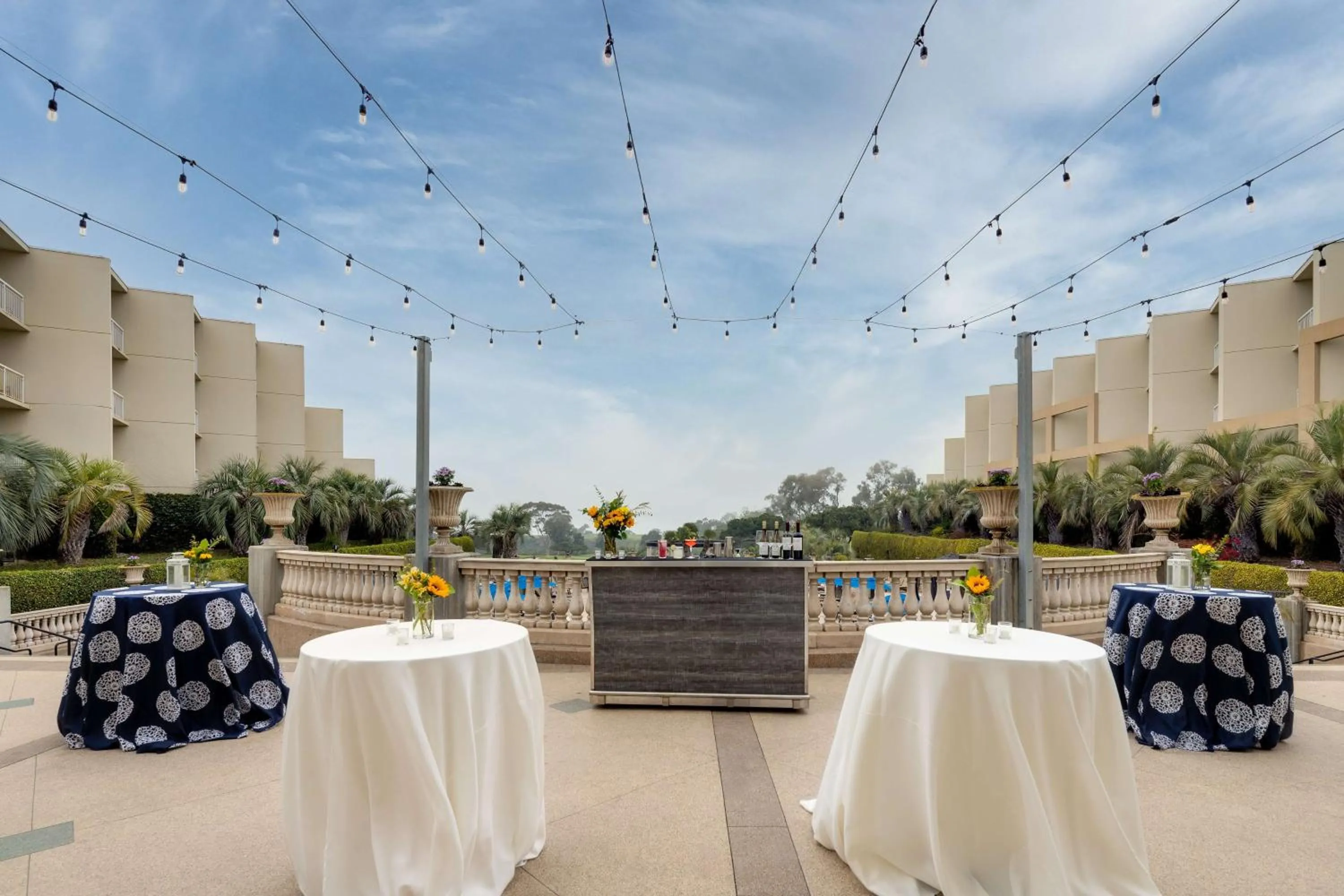 Patio in Hilton La Jolla Torrey Pines
