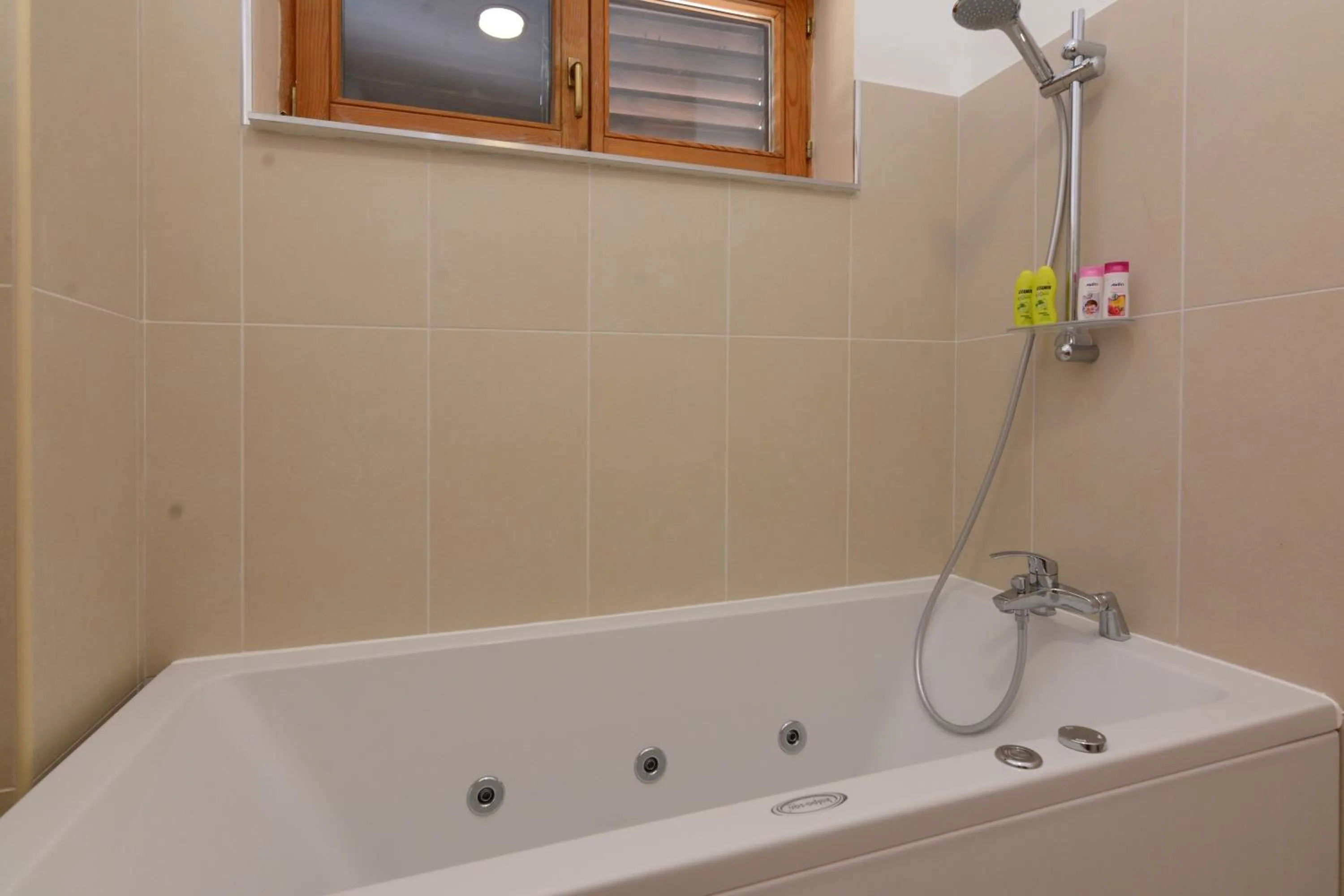Bathroom in Luxury Room Uzorita B&B