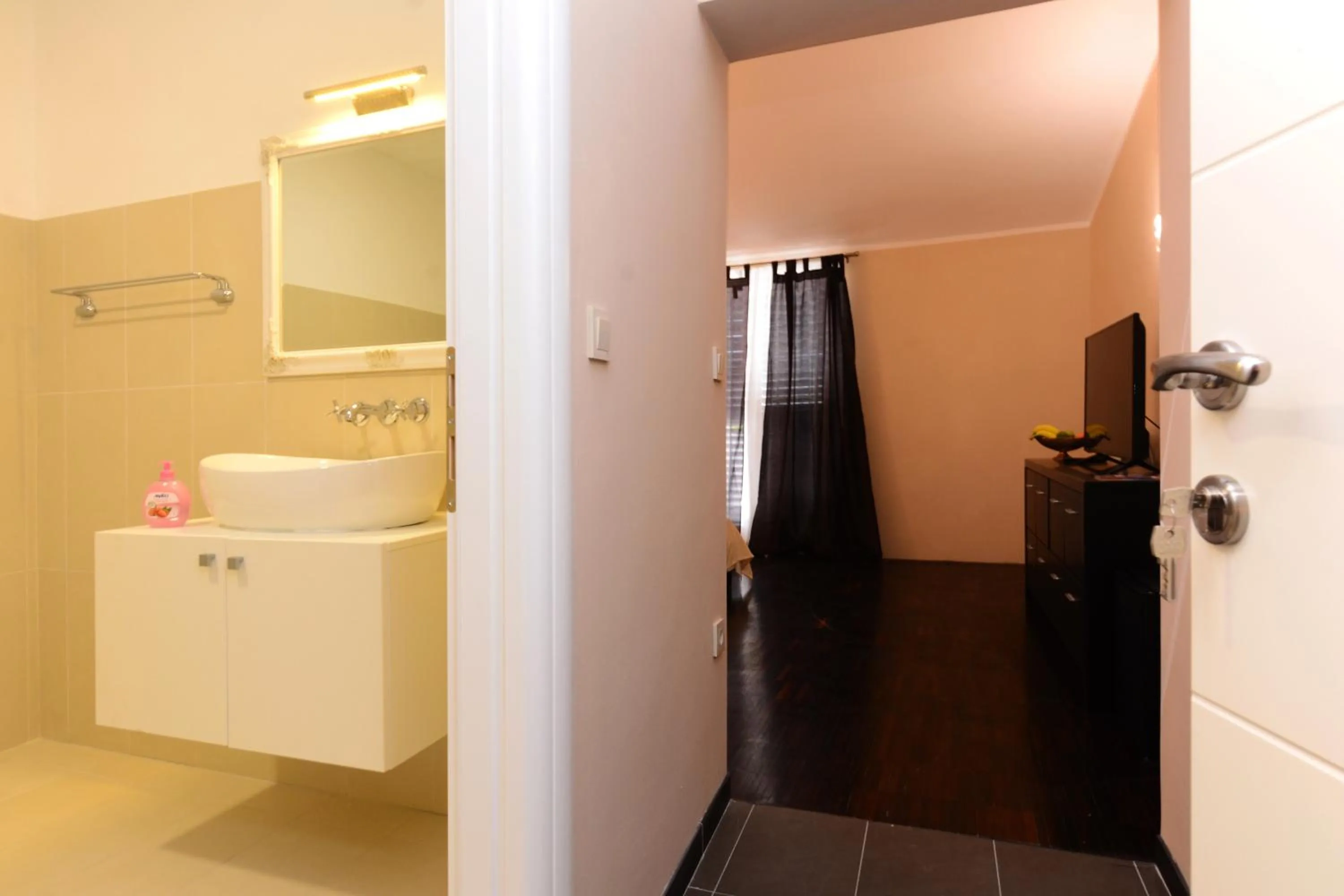 Bathroom in Luxury Room Uzorita B&B