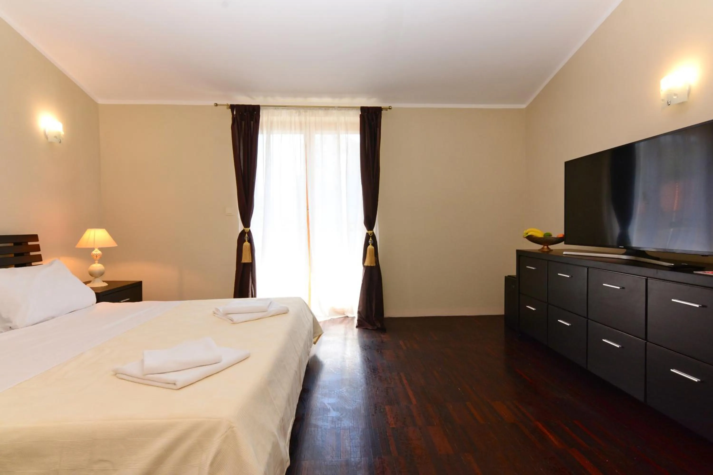 TV and multimedia, Bed in Luxury Room Uzorita B&B