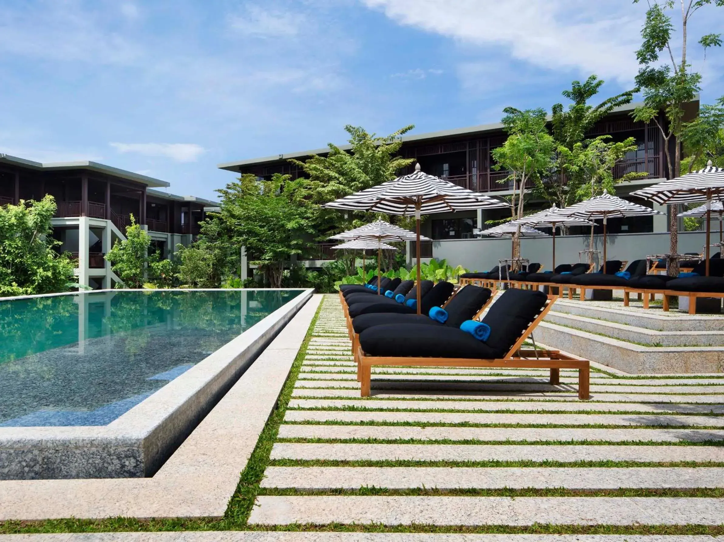 Swimming pool in Pullman Phuket Arcadia Naithon Beach Swimming pool in Pullman Phuket Arcadia Naithon Beach