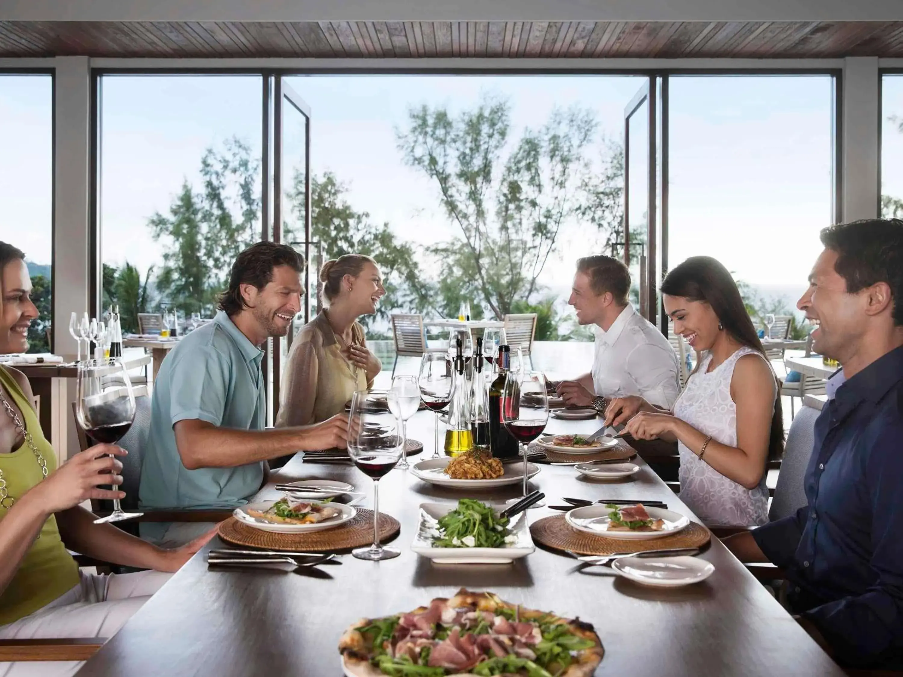 Restaurant/places to eat in Pullman Phuket Arcadia Naithon Beach Restaurant/places to eat in Pullman Phuket Arcadia Naithon Beach