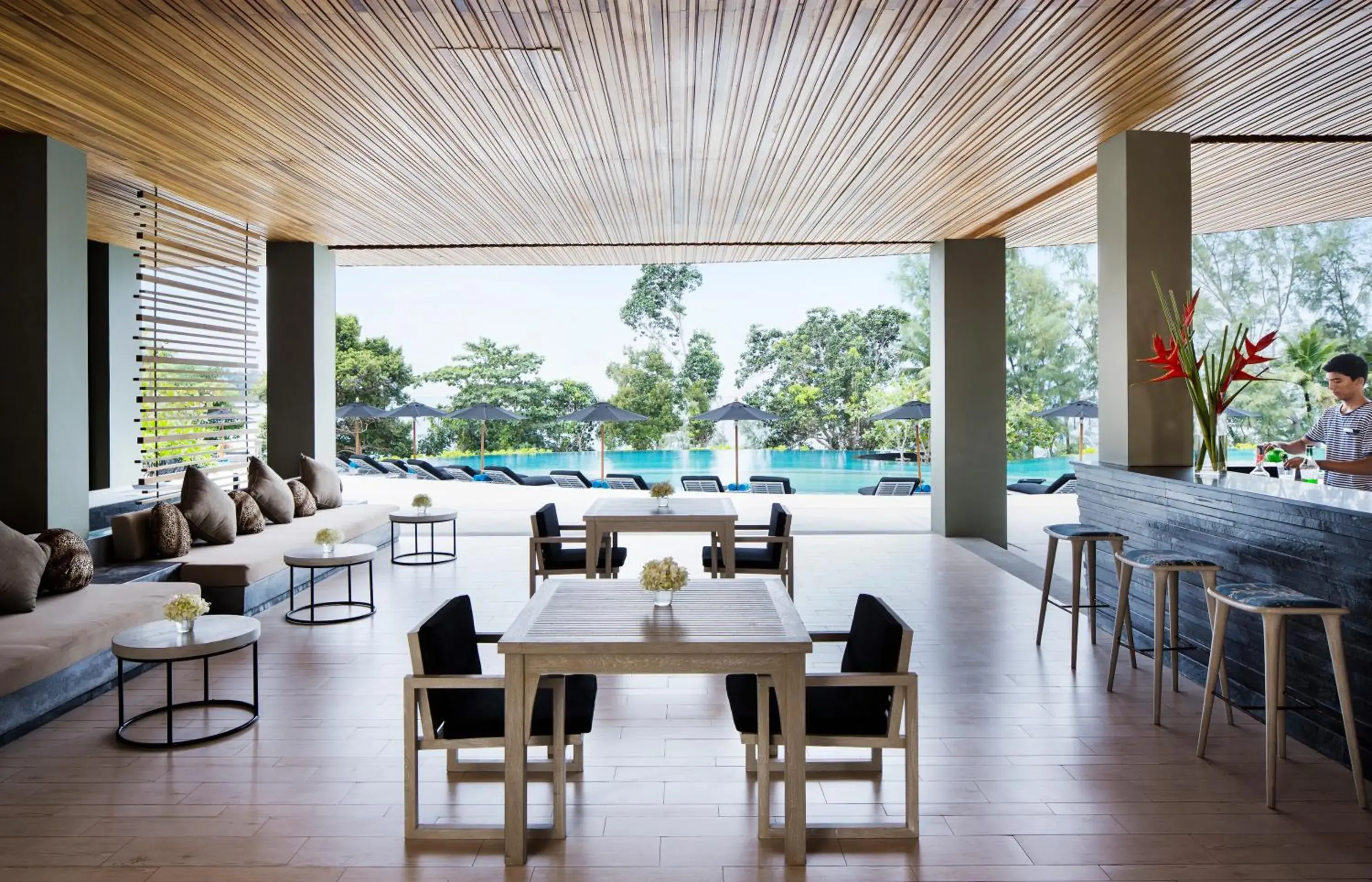 Lounge or bar in Pullman Phuket Arcadia Naithon Beach Lounge or bar in Pullman Phuket Arcadia Naithon Beach