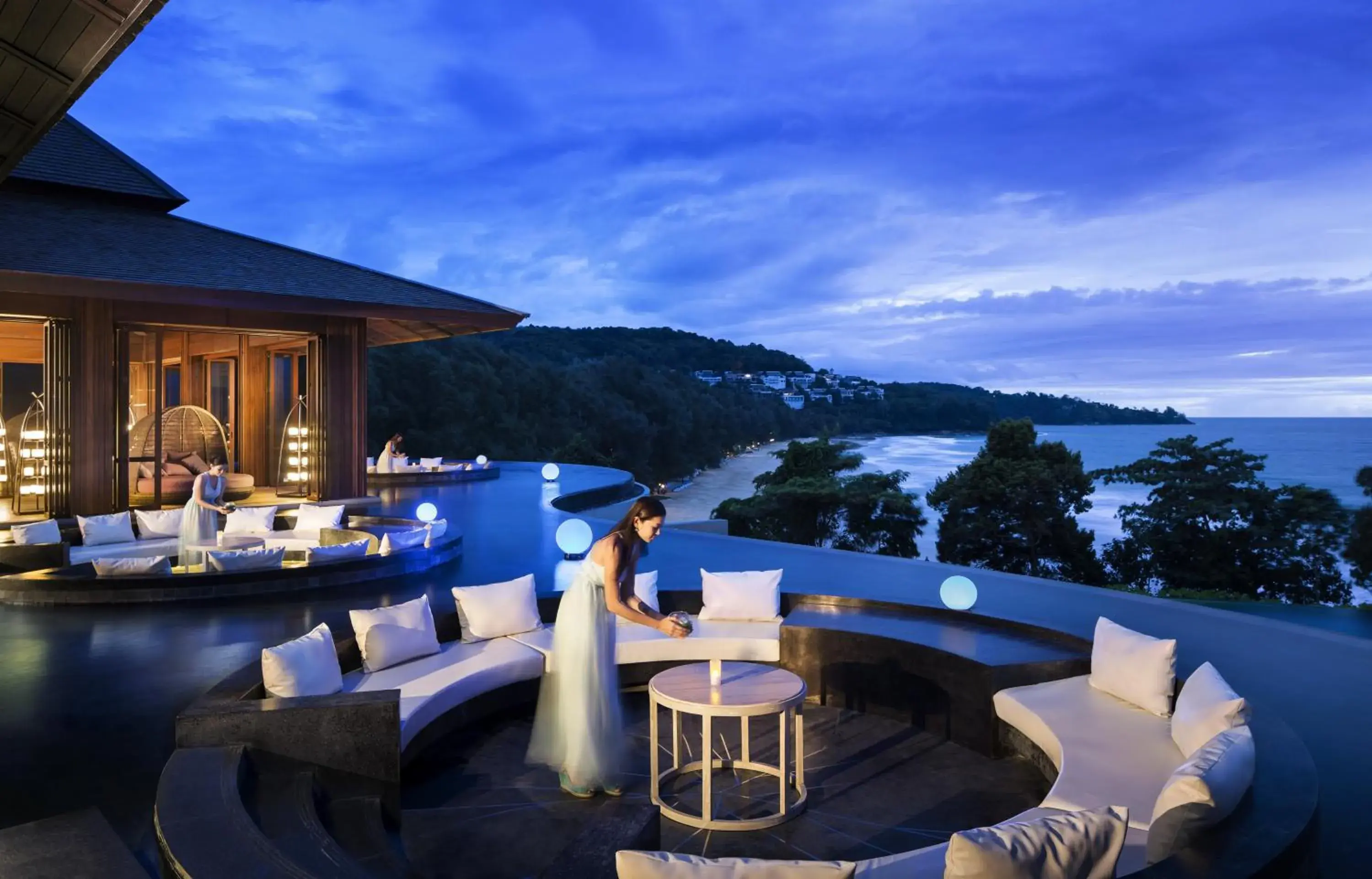 Lounge or bar in Pullman Phuket Arcadia Naithon Beach Lounge or bar in Pullman Phuket Arcadia Naithon Beach