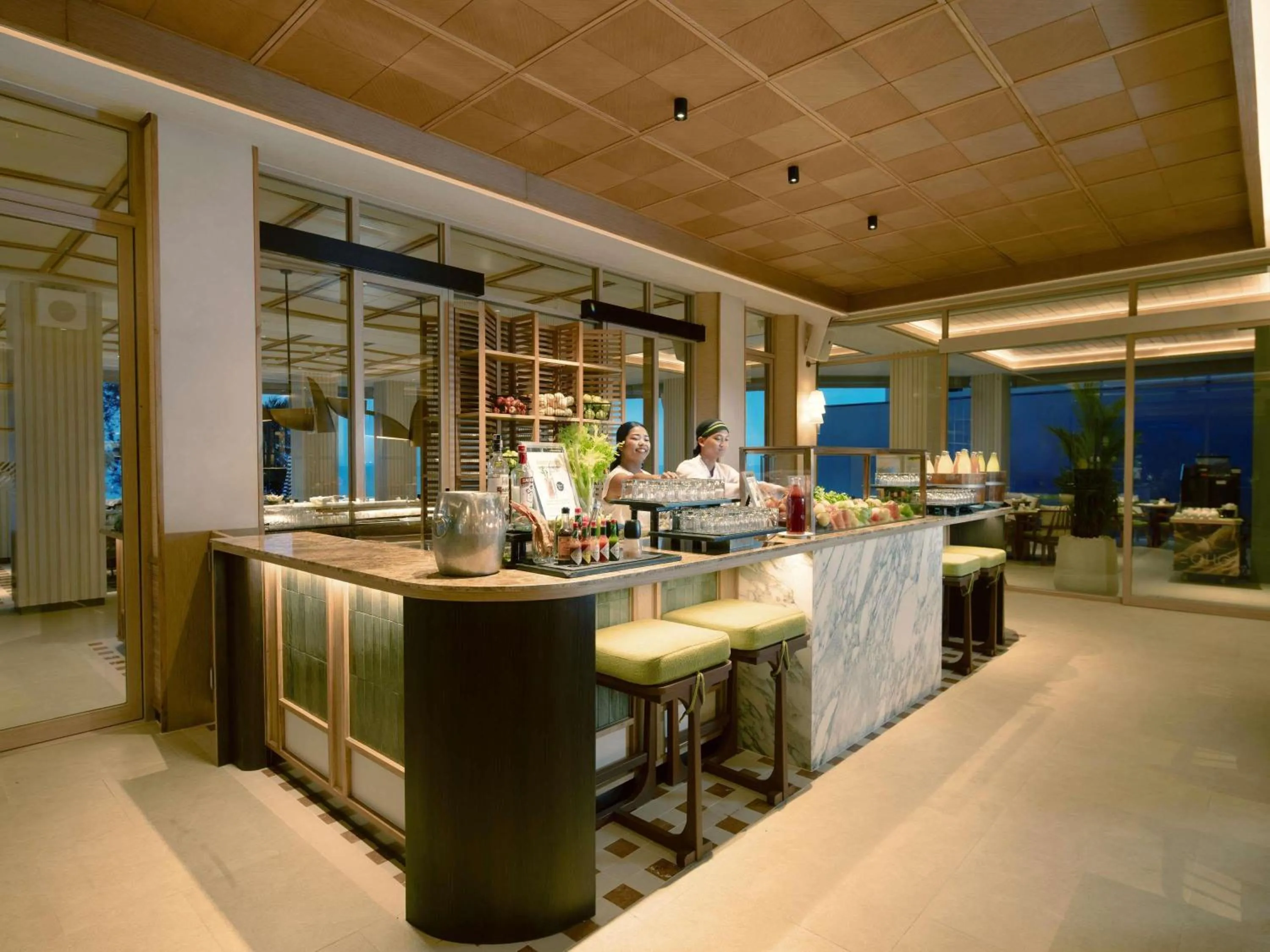 Restaurant/places to eat in Pullman Phuket Arcadia Naithon Beach