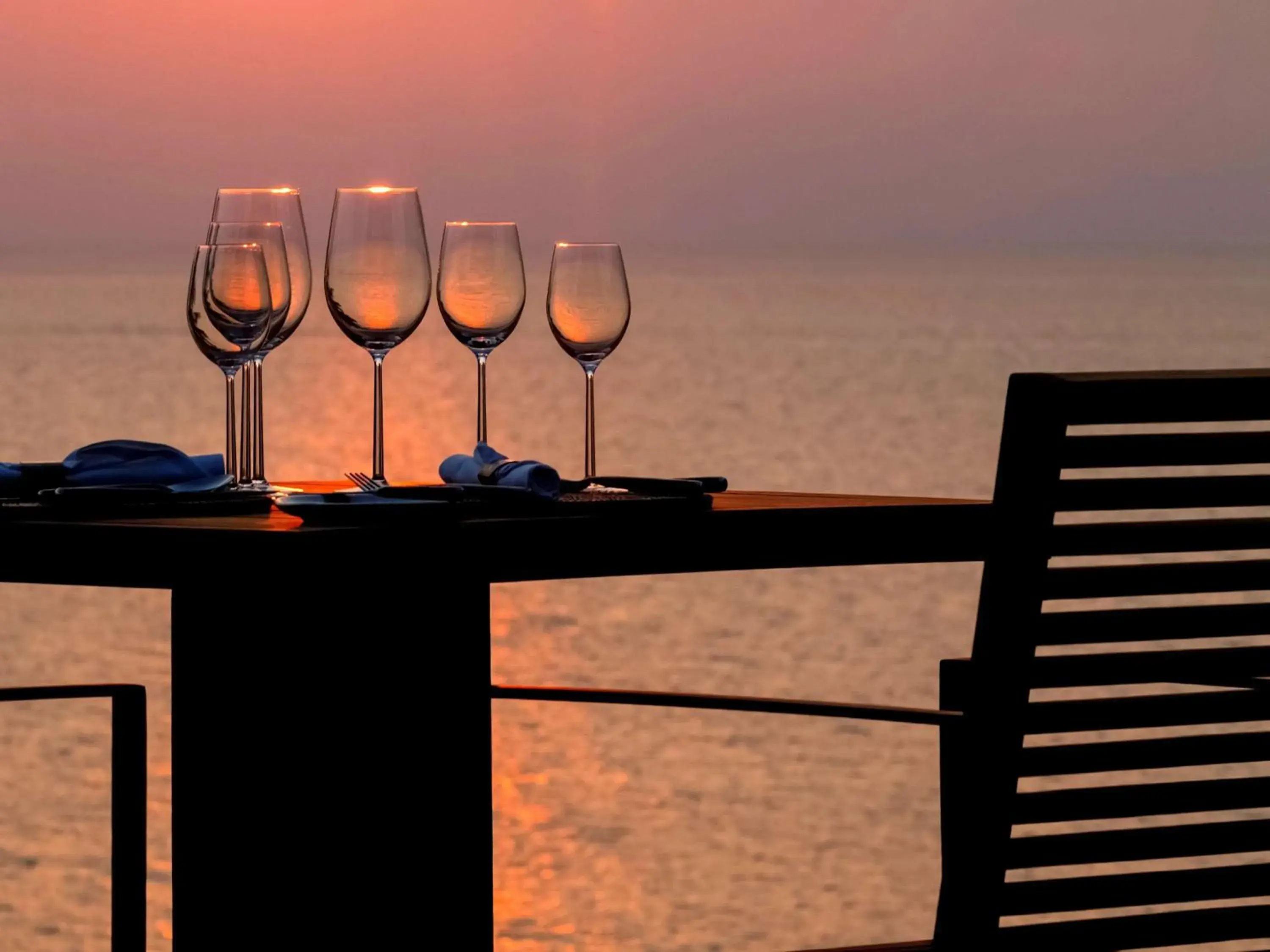 Restaurant/places to eat in Pullman Phuket Arcadia Naithon Beach Restaurant/places to eat in Pullman Phuket Arcadia Naithon Beach