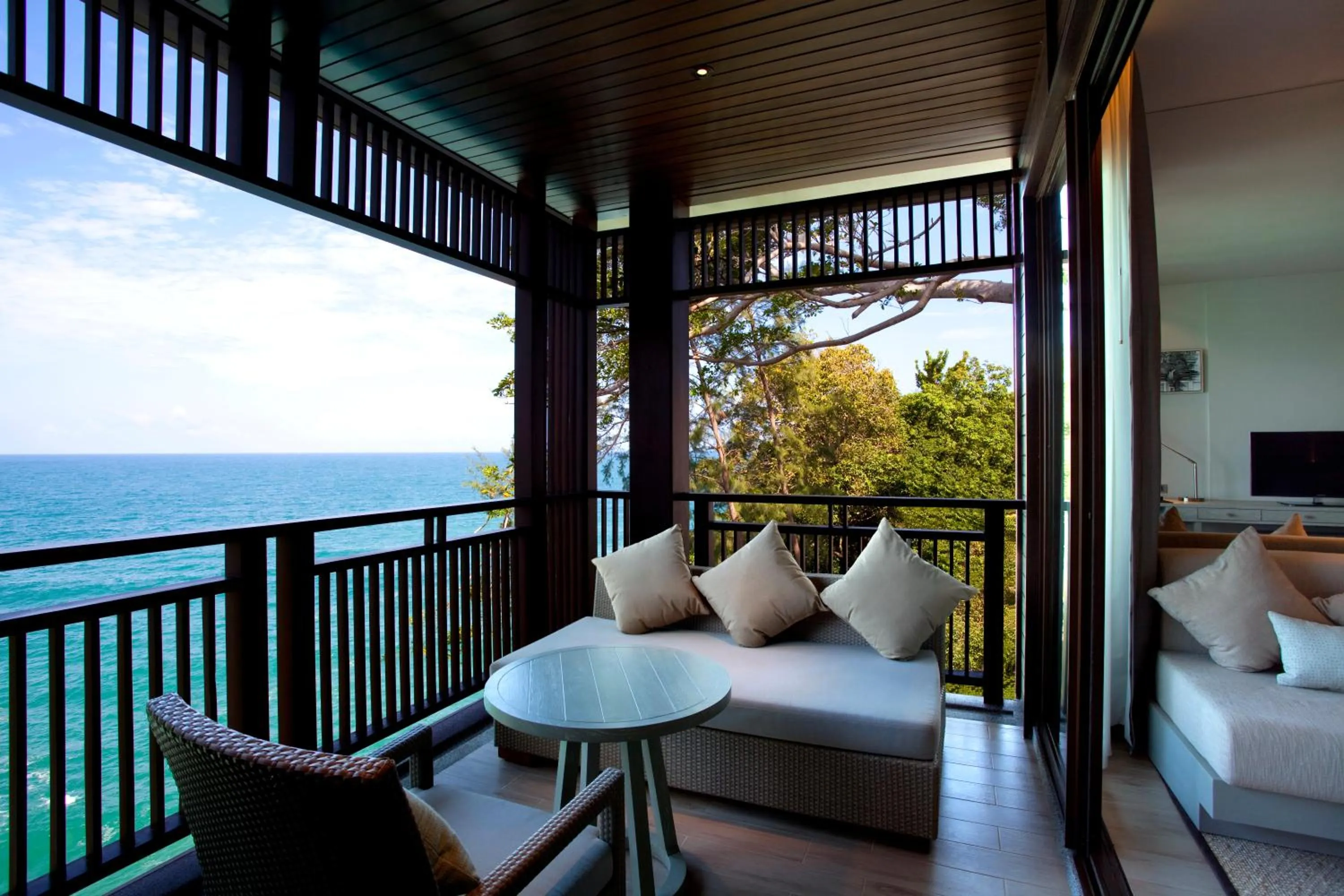 Balcony/Terrace in Pullman Phuket Arcadia Naithon Beach