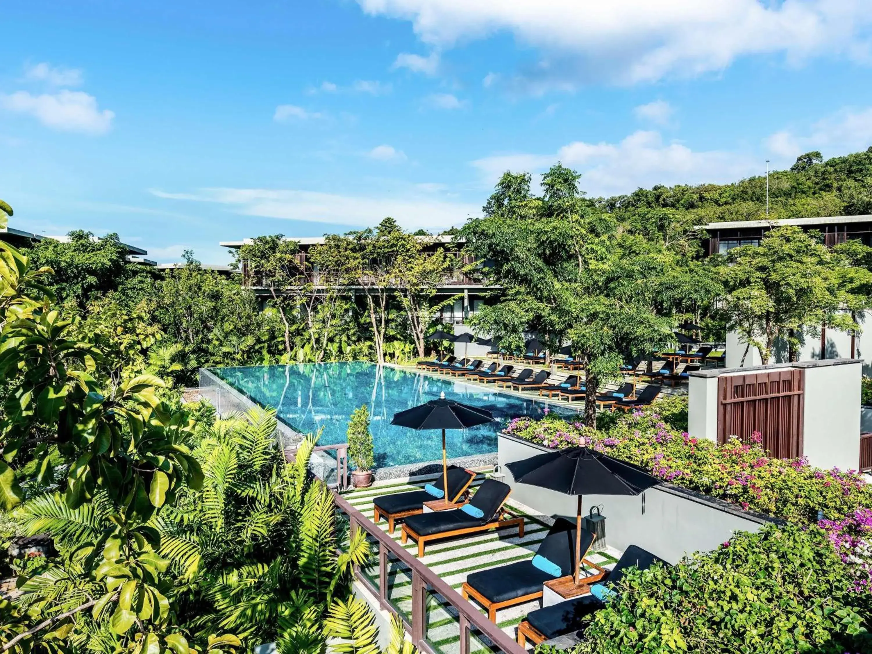 Property building in Pullman Phuket Arcadia Naithon Beach Property building in Pullman Phuket Arcadia Naithon Beach