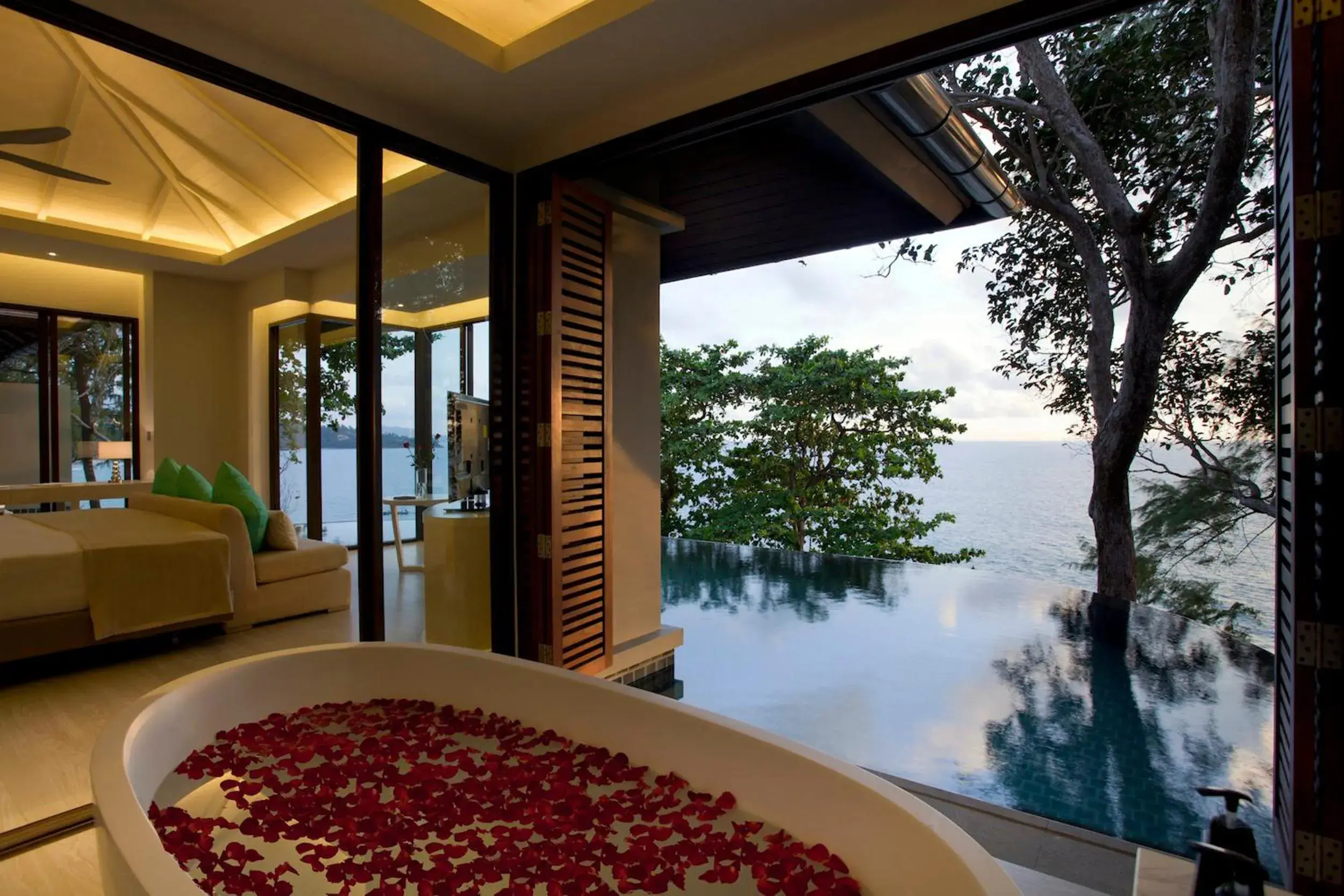 Bathroom in Pullman Phuket Arcadia Naithon Beach Bathroom in Pullman Phuket Arcadia Naithon Beach