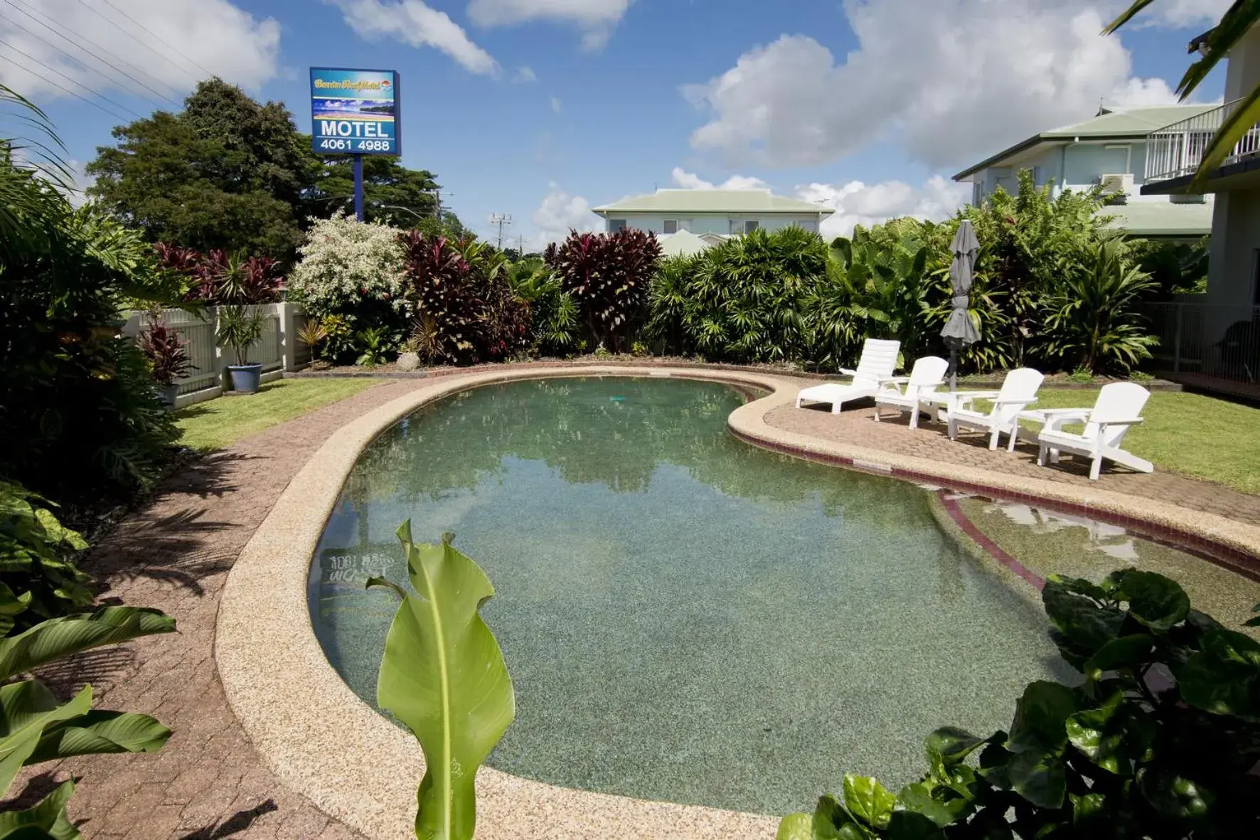 Pool view in Barrier Reef Motel Innisfail Pool view in Barrier Reef Motel Innisfail