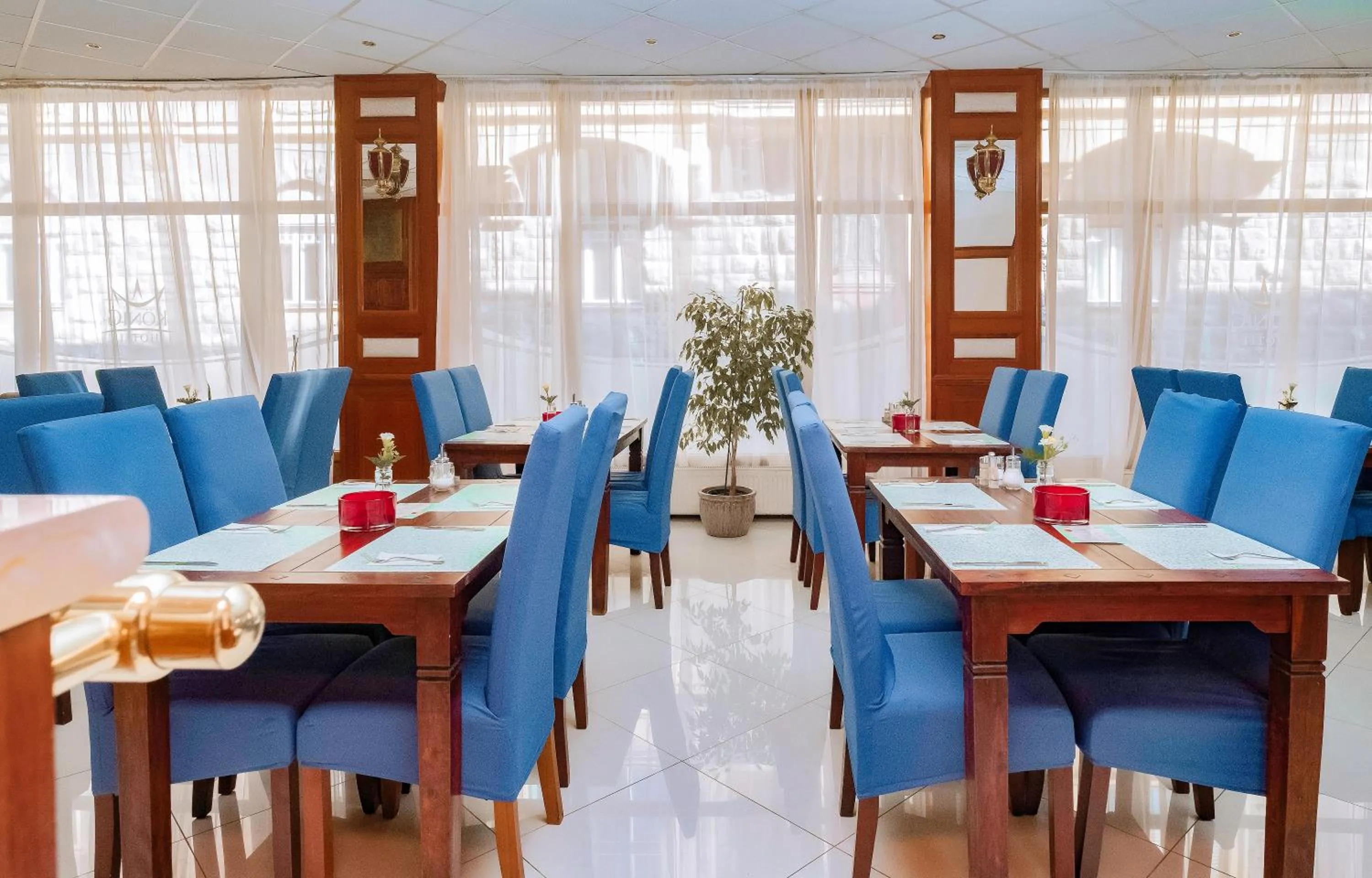 Banquet/Function facilities in König Hotel