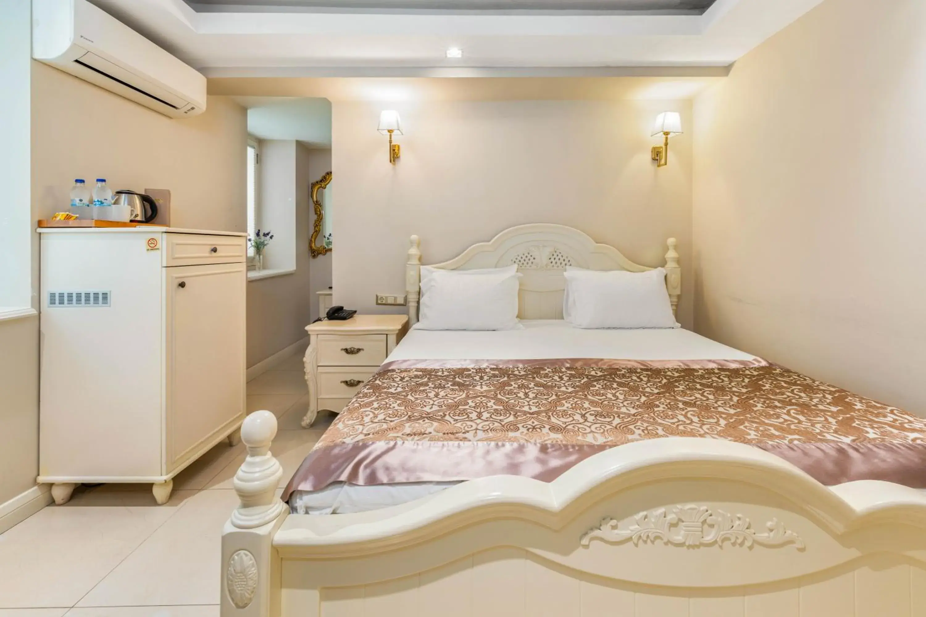 Standard Family Room in Elegance East Hotel Standard Family Room in Elegance East Hotel