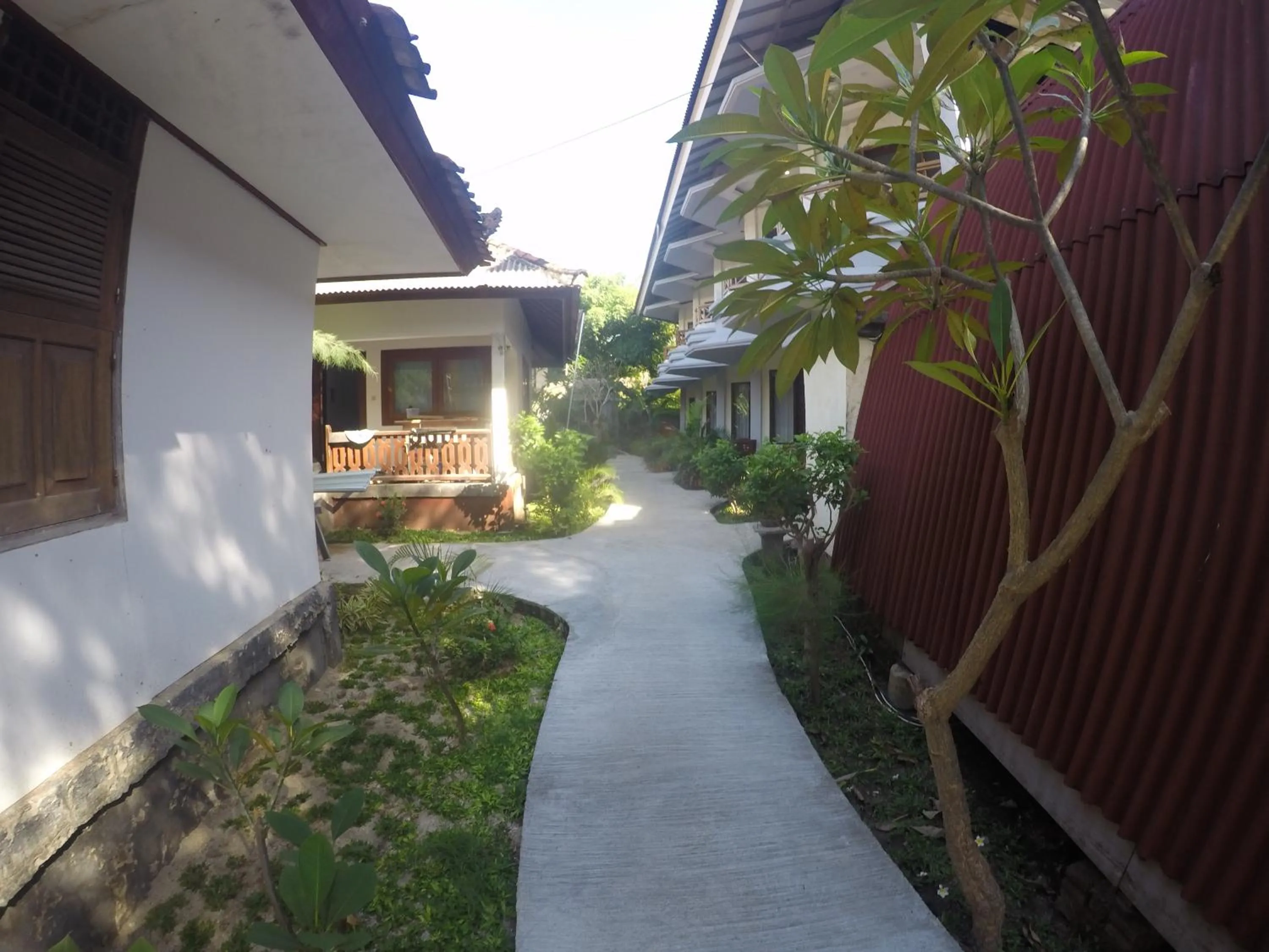 Garden in Coral Beach 2 Bungalow