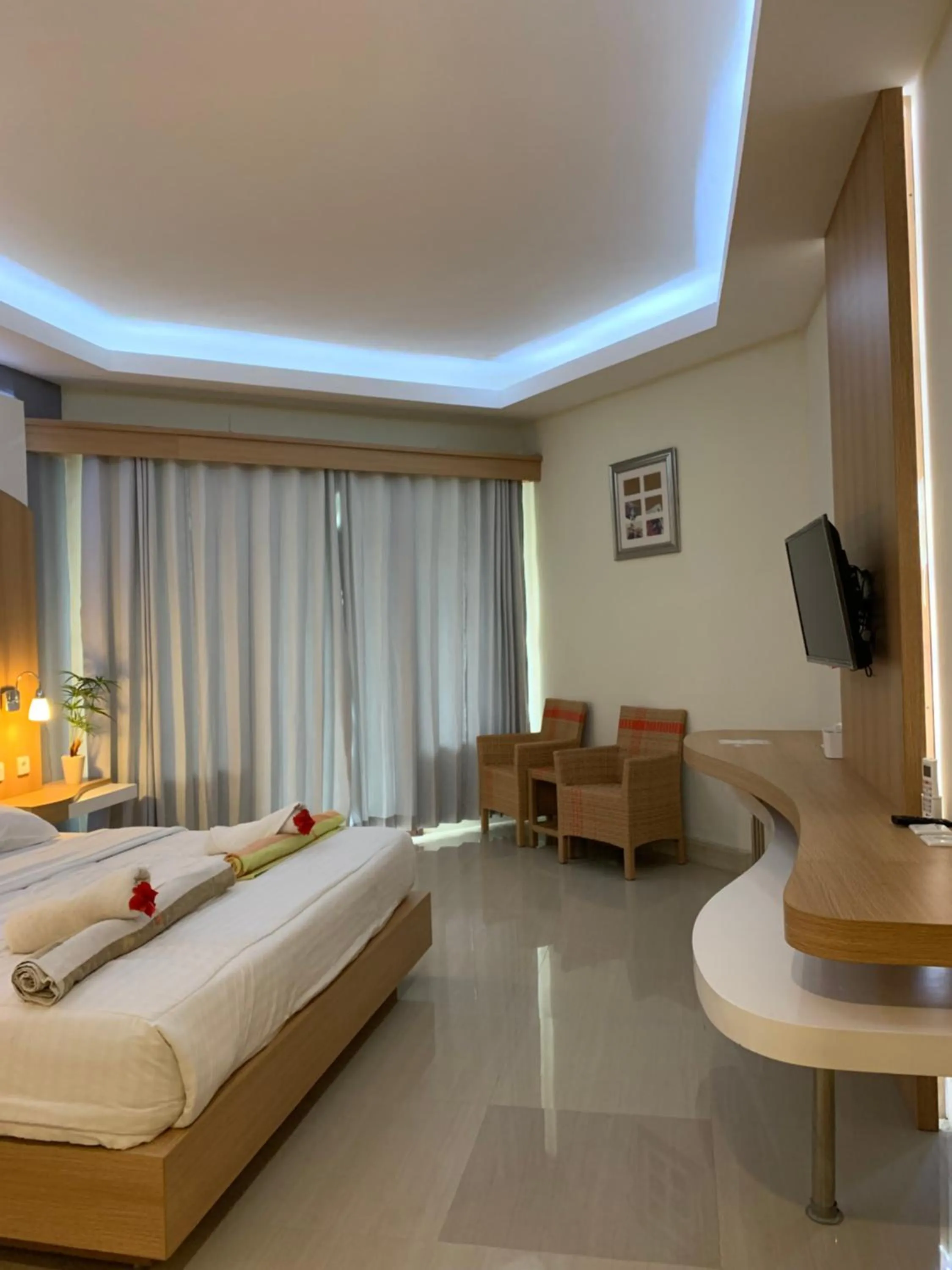 TV and multimedia, Bed in Coral Beach 2 Bungalow