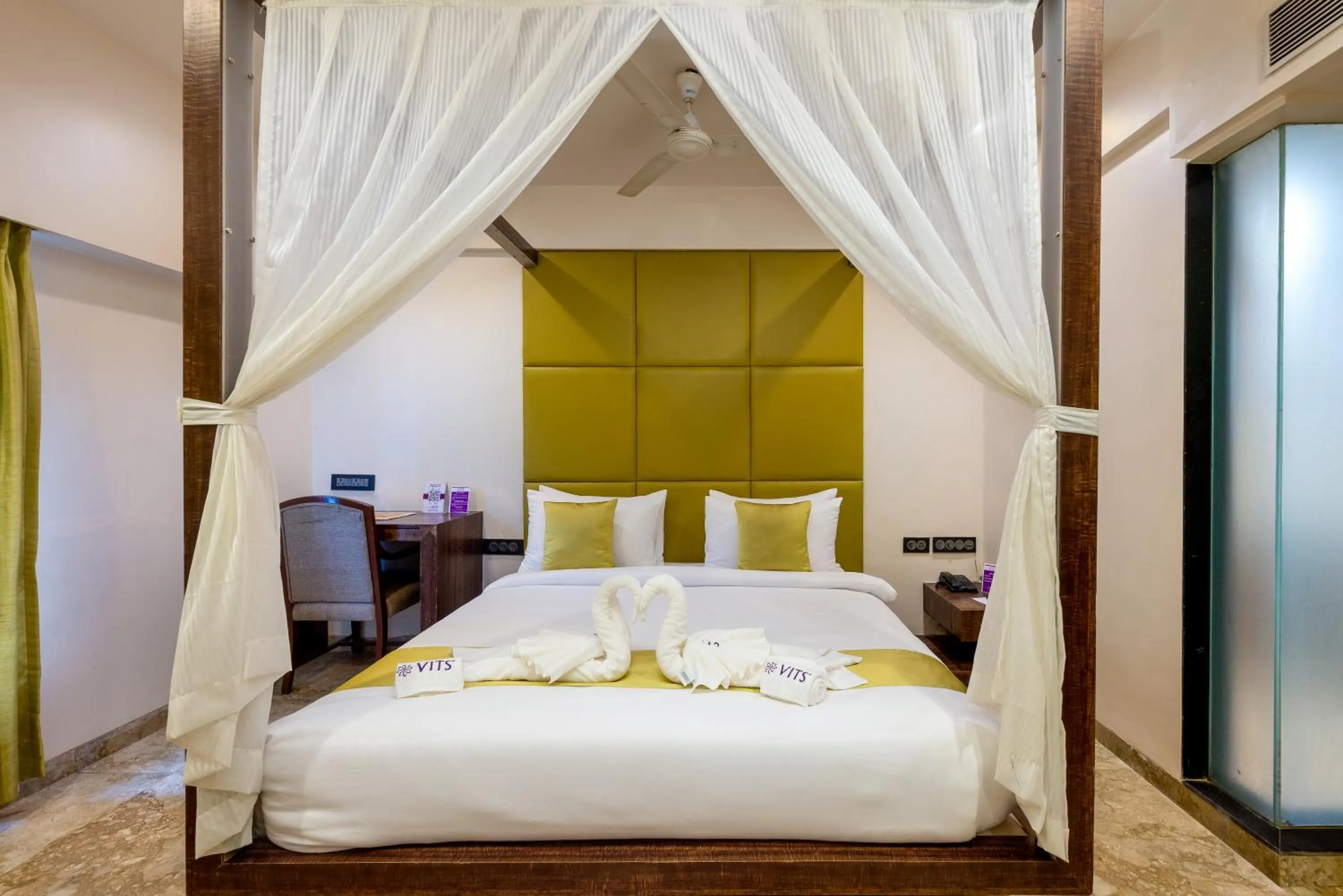 Super Deluxe Room - single occupancy in VITS Sharanam, Thane