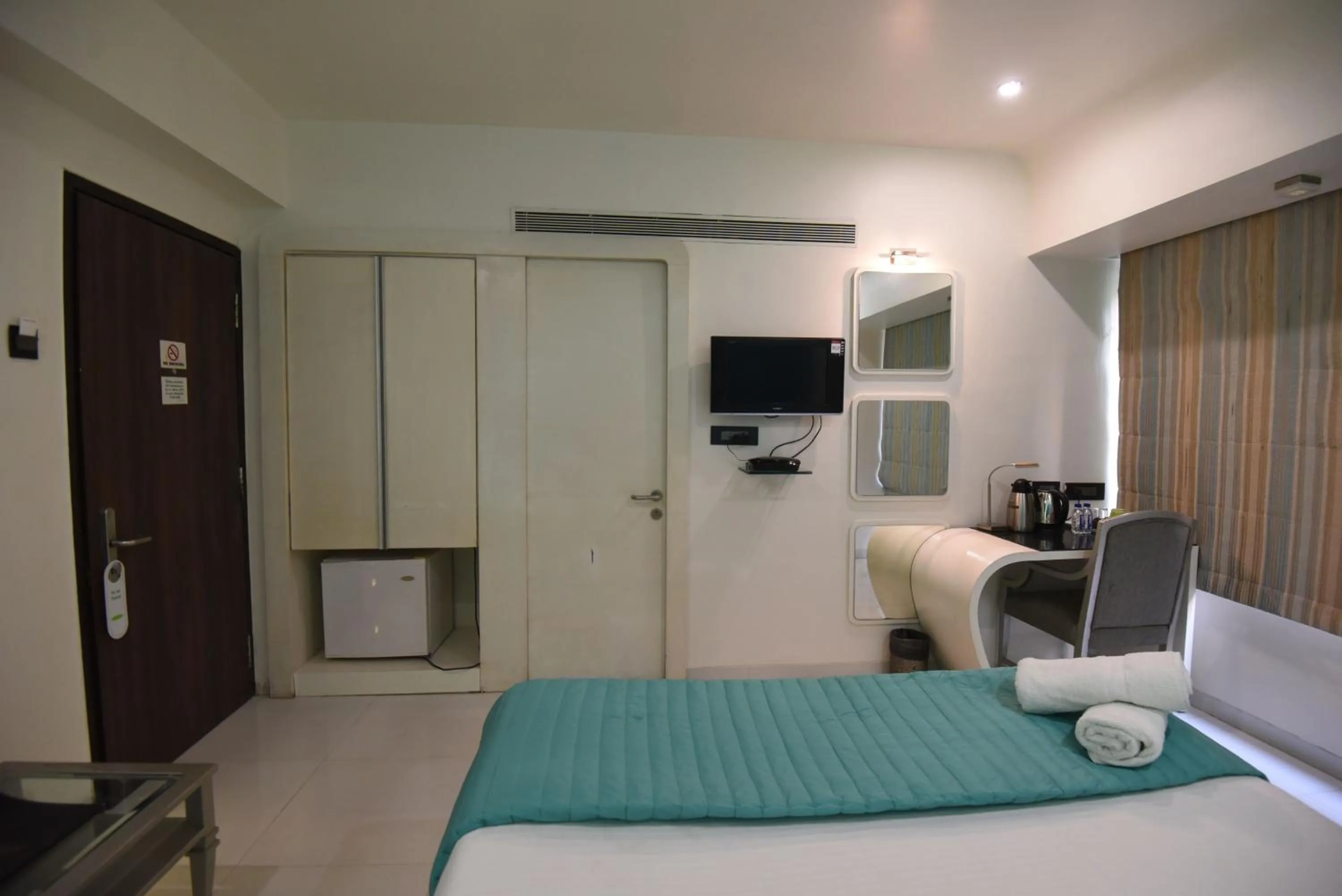 TV and multimedia, Bed in VITS Sharanam, Thane