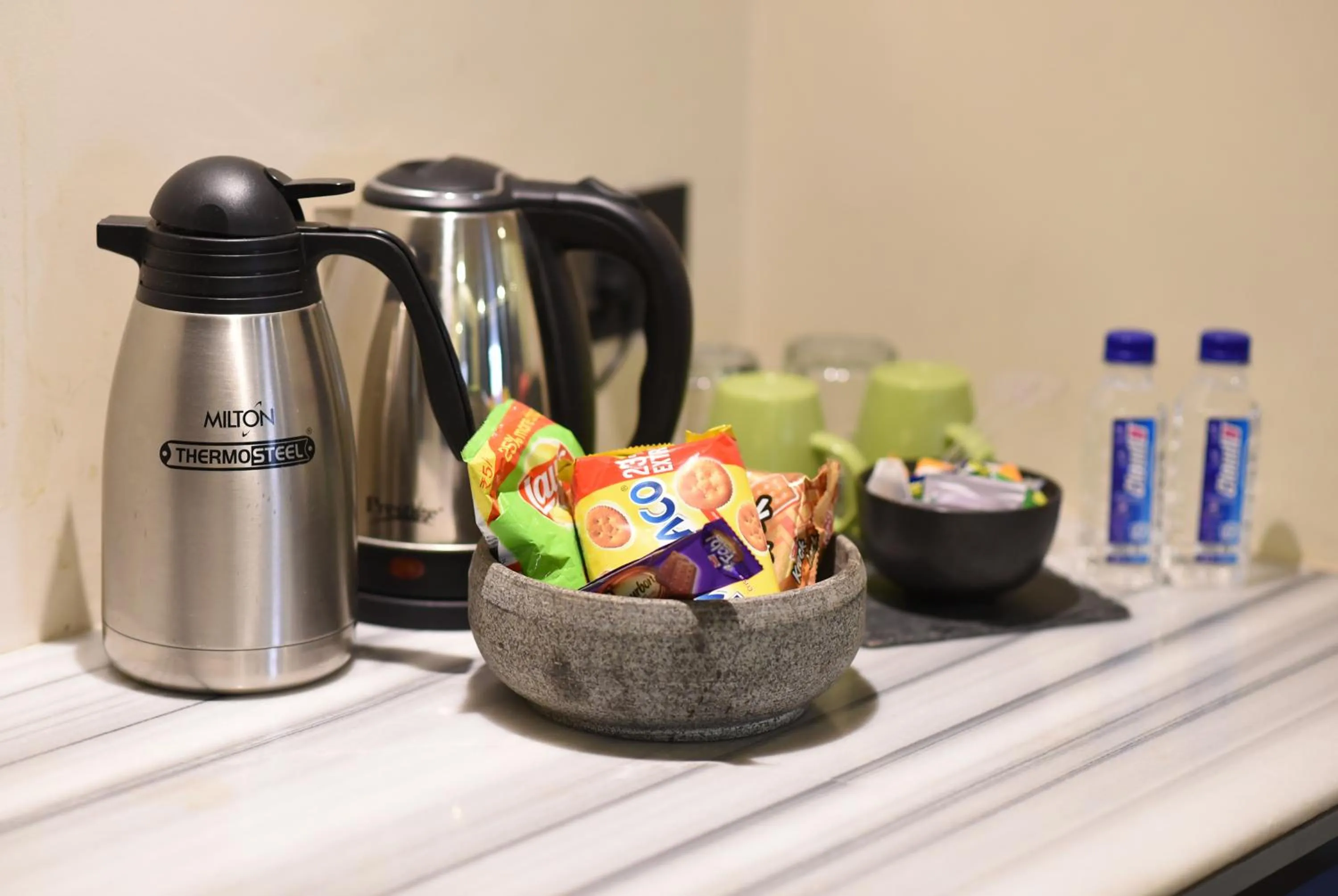 Restaurant/places to eat in VITS Sharanam, Thane