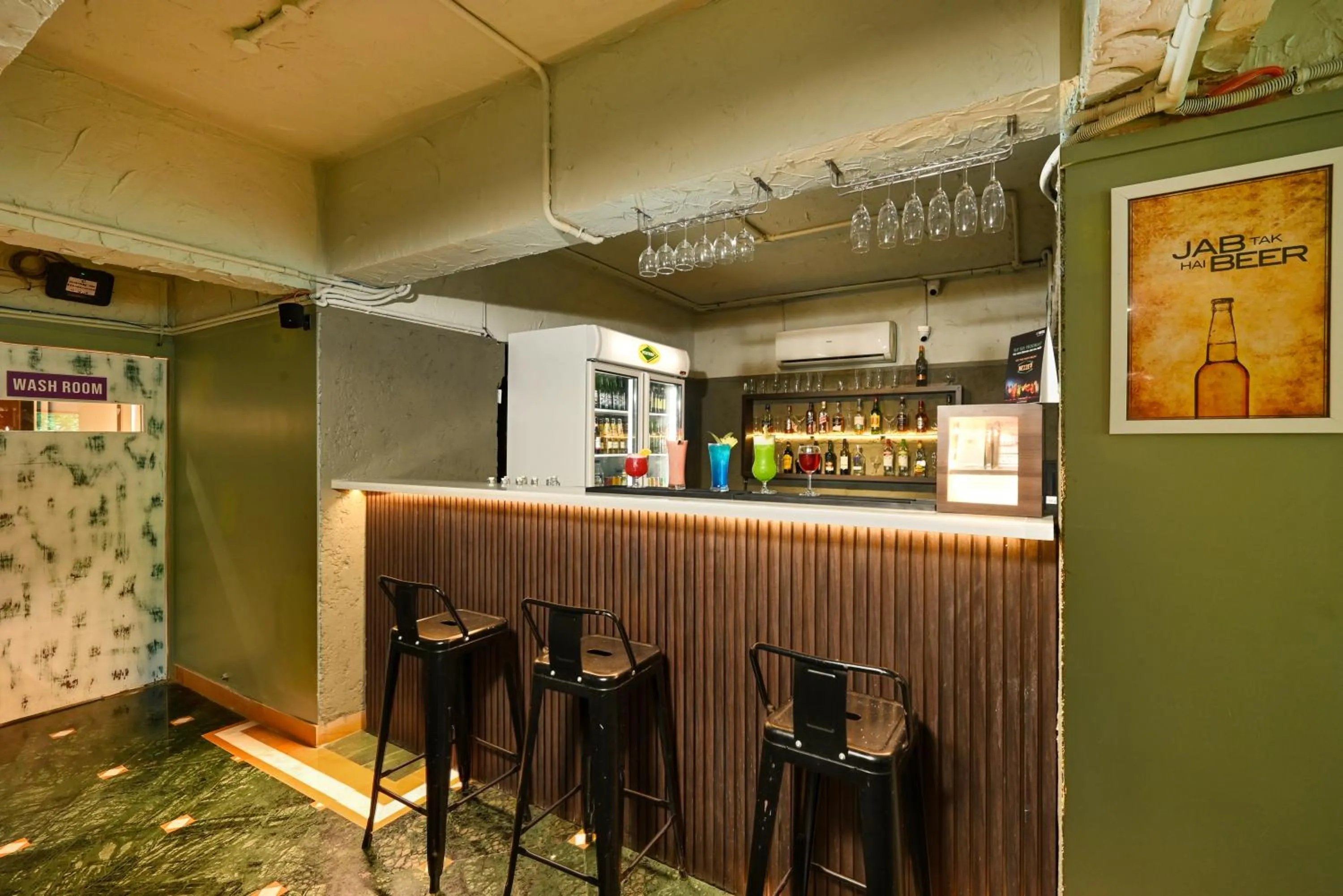 Lounge or bar in VITS Sharanam, Thane