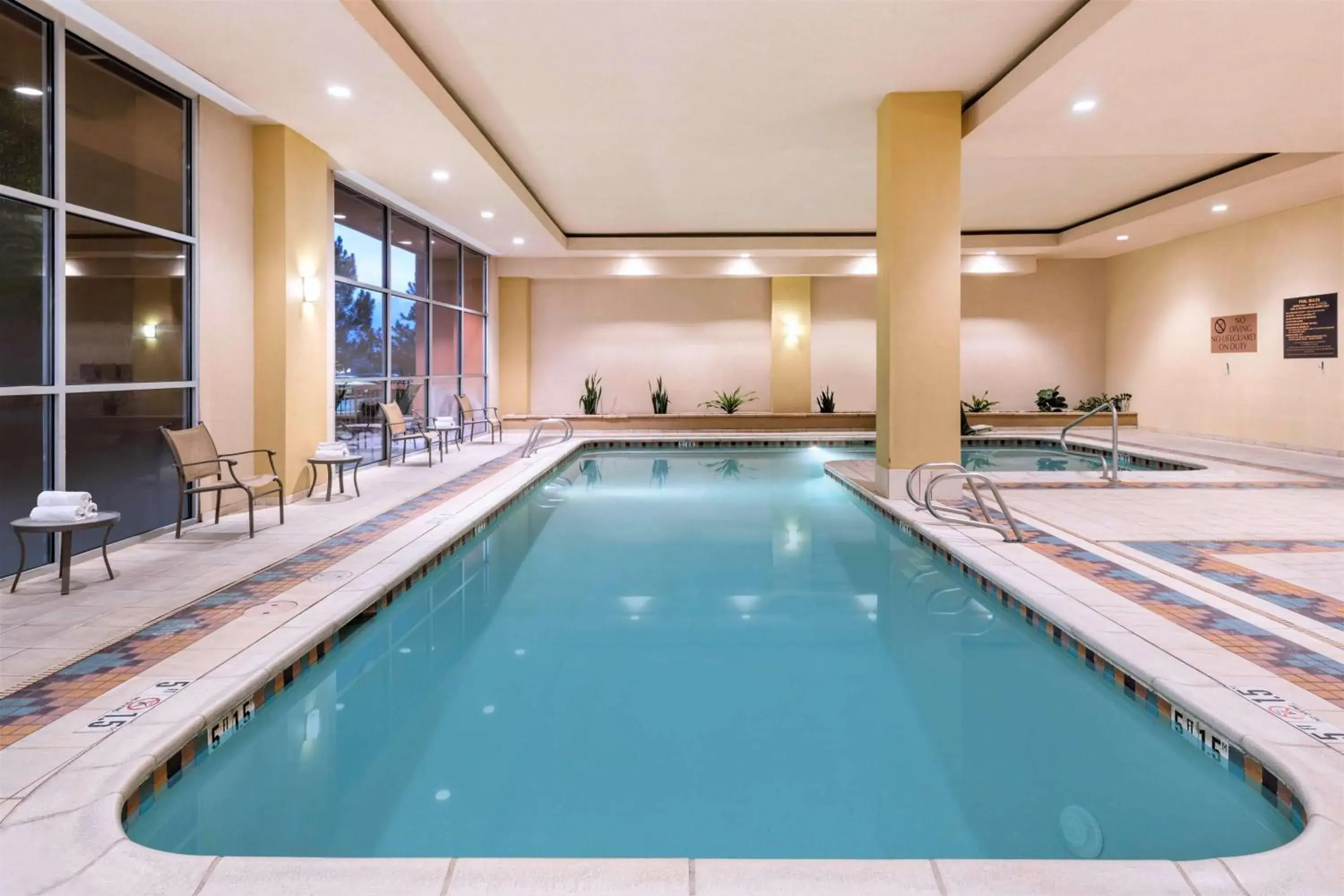 Pool view in Embassy Suites by Hilton Albuquerque Pool view in Embassy Suites by Hilton Albuquerque