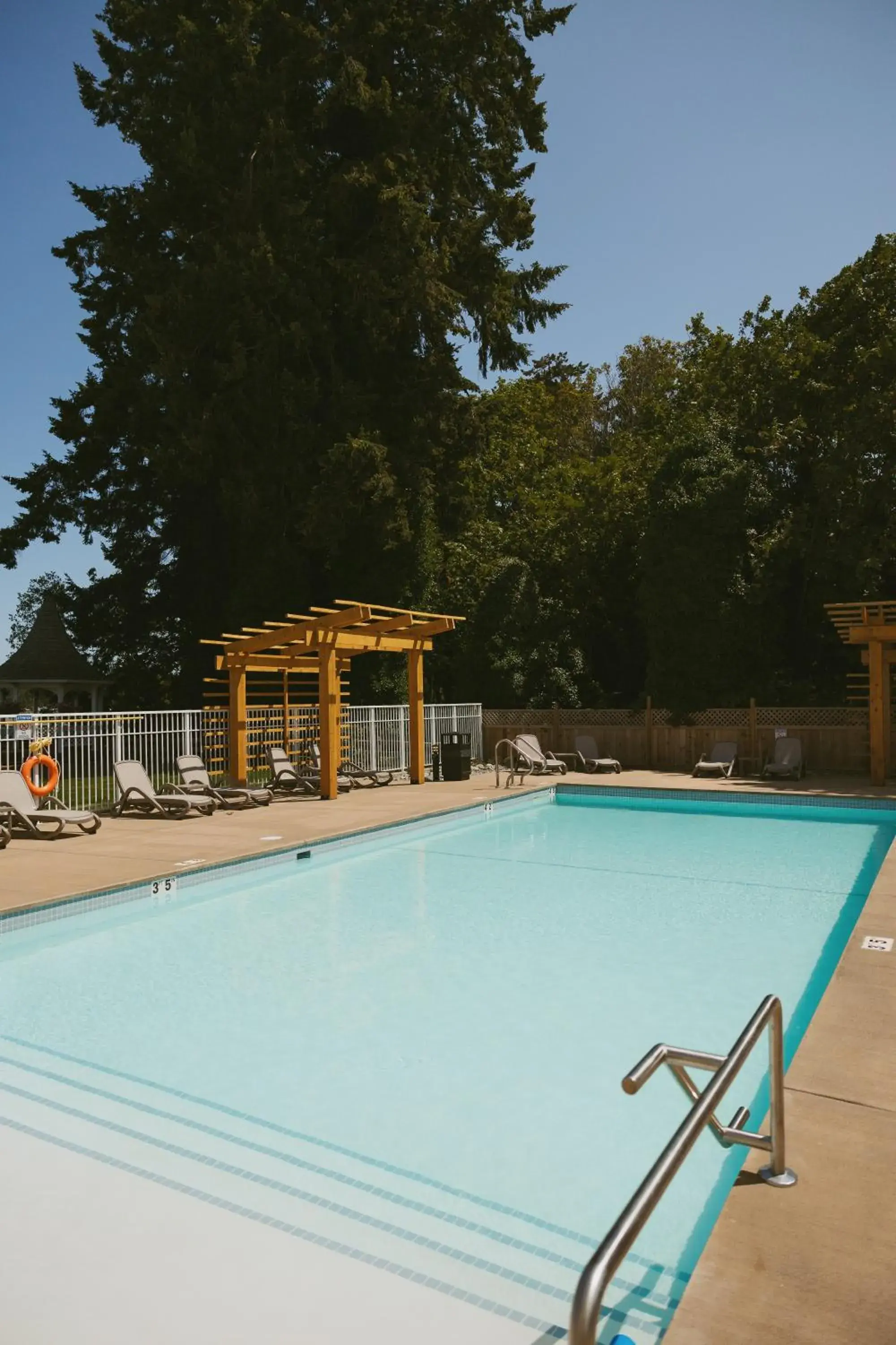 Swimming pool in Bayside Resort, an Ascend Collection Resort Swimming pool in Bayside Resort, an Ascend Collection Resort