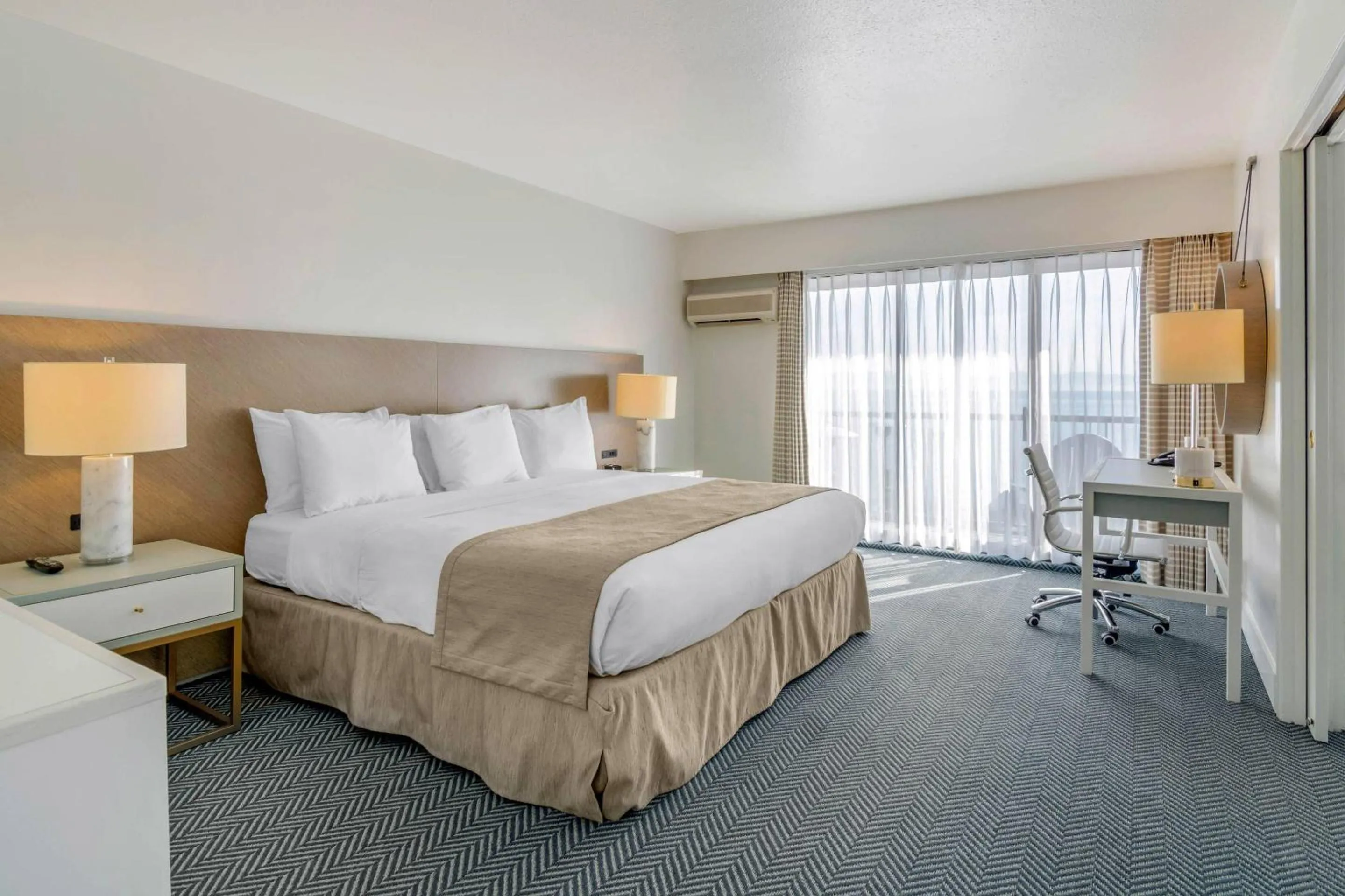 Bedroom, Bed in Bayside Resort, an Ascend Collection Resort