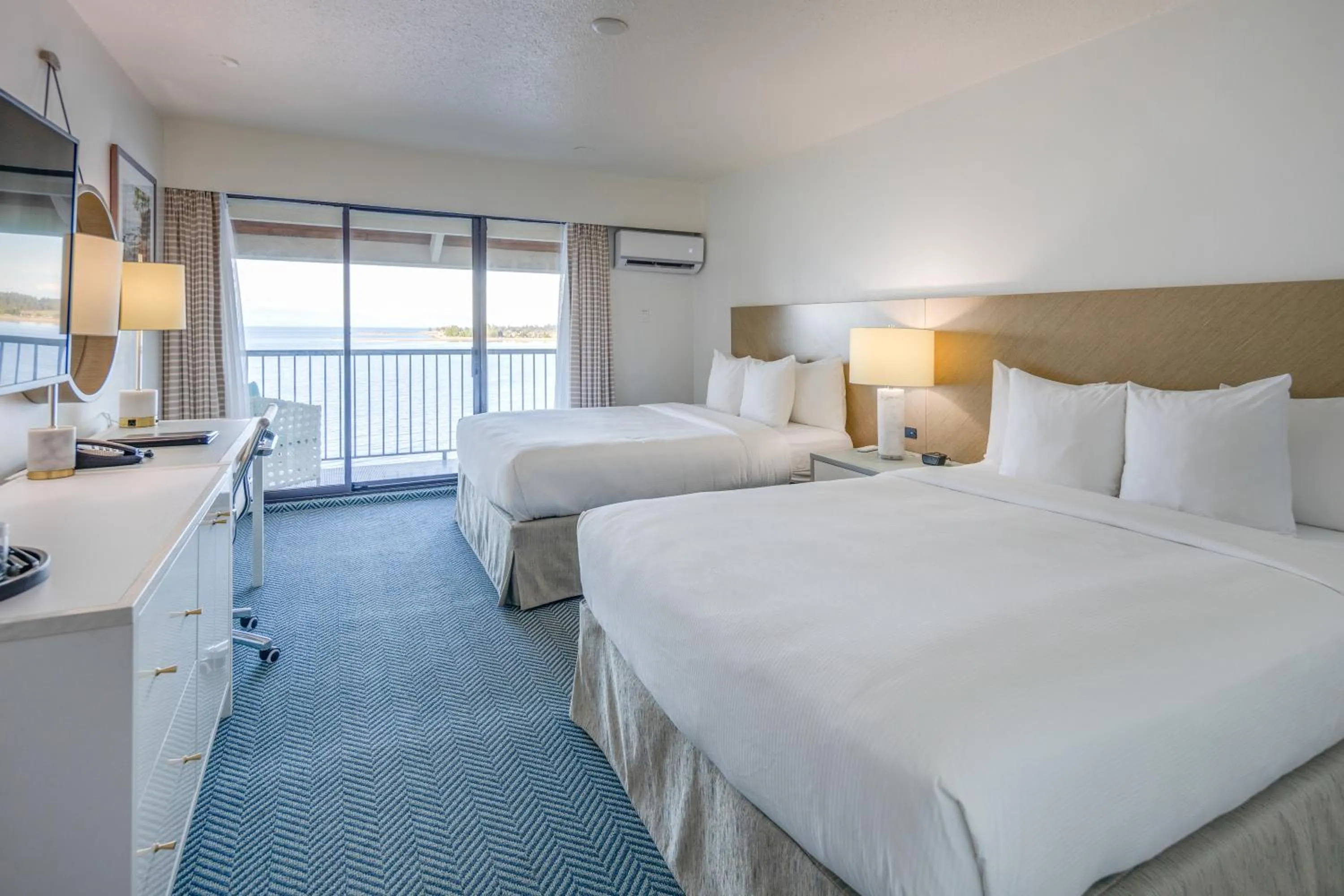 Bed in Bayside Resort, an Ascend Collection Resort