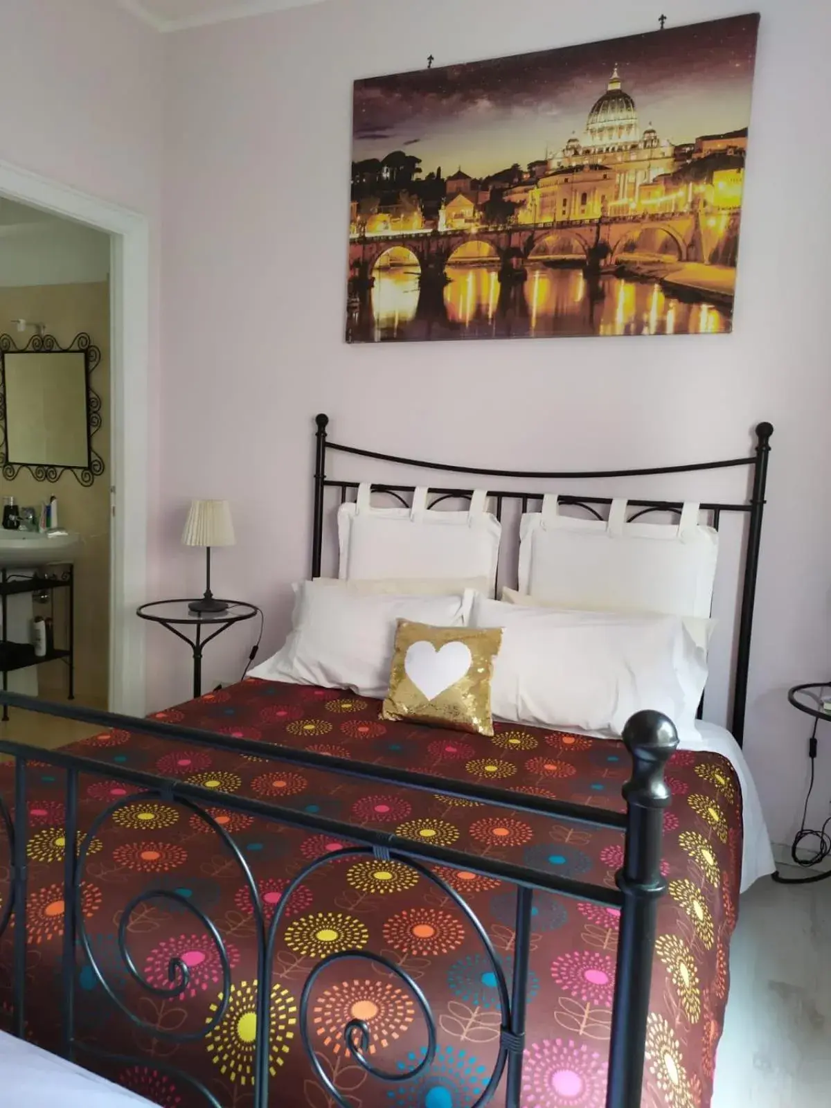 Triple Room with Private Bathroom in roma capoccia b&b Triple Room with Private Bathroom in roma capoccia b&b