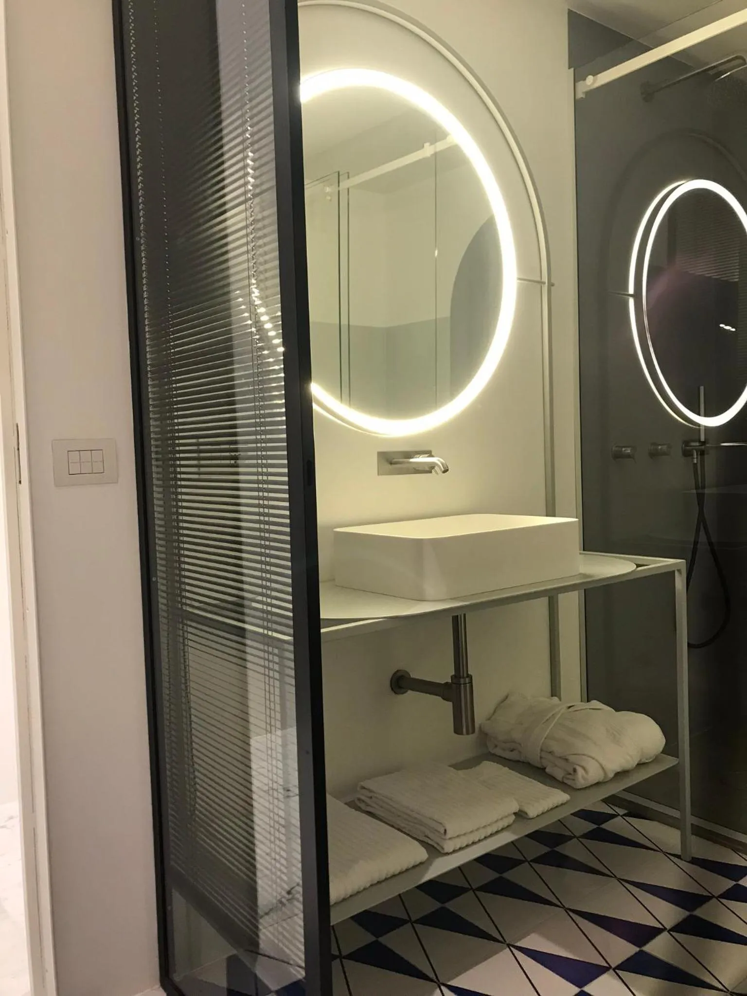 Bathroom in PrimoPianoPosillipo