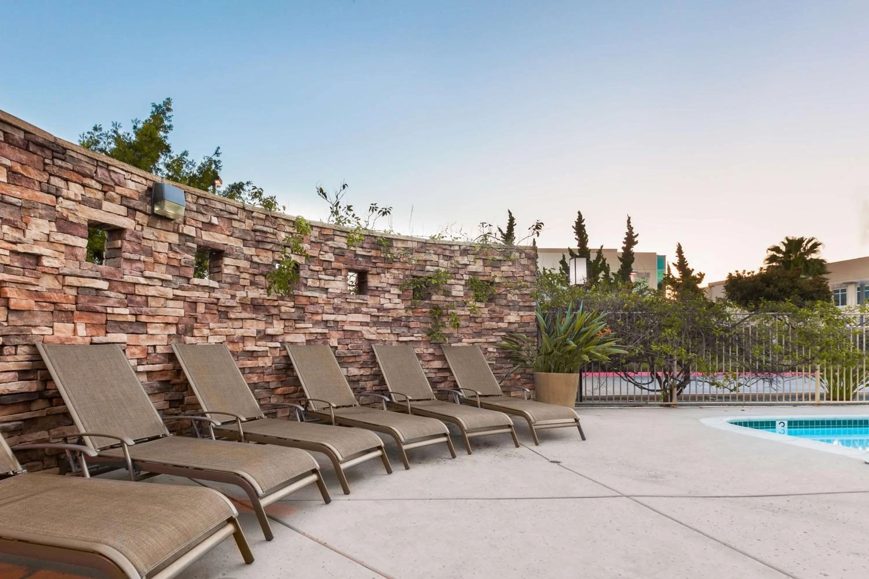 Pool view in Hampton Inn San Marcos