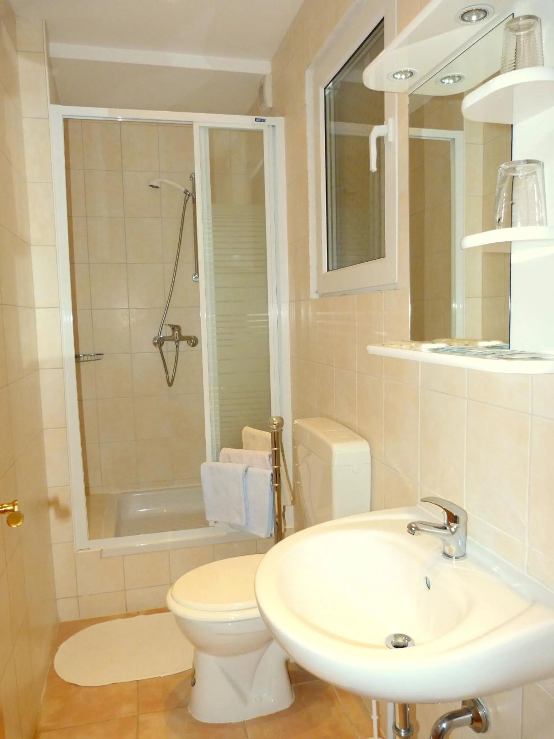 Bathroom in Hotel Krone