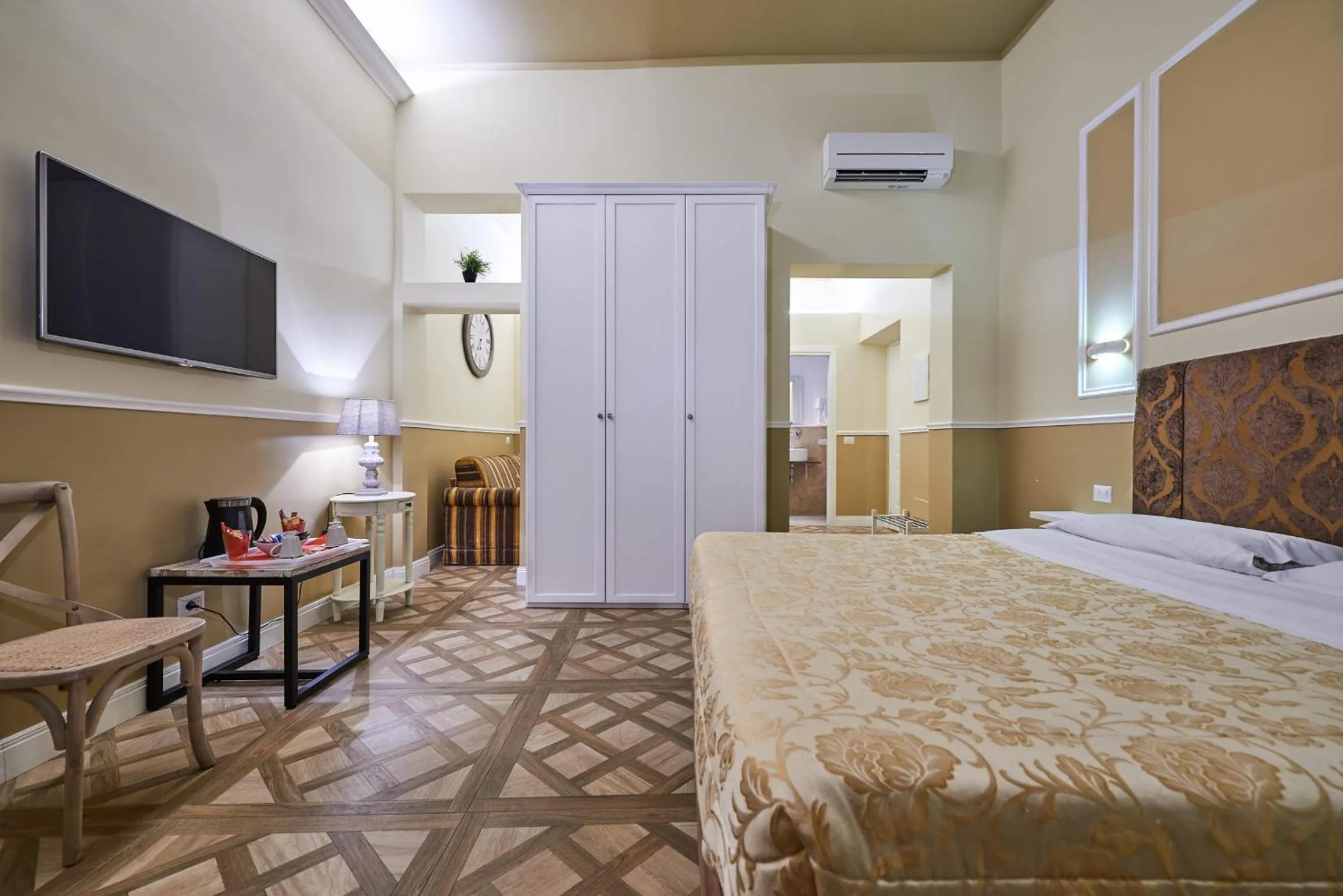 Bedroom, Bed in B&B Le Stanze del Duomo