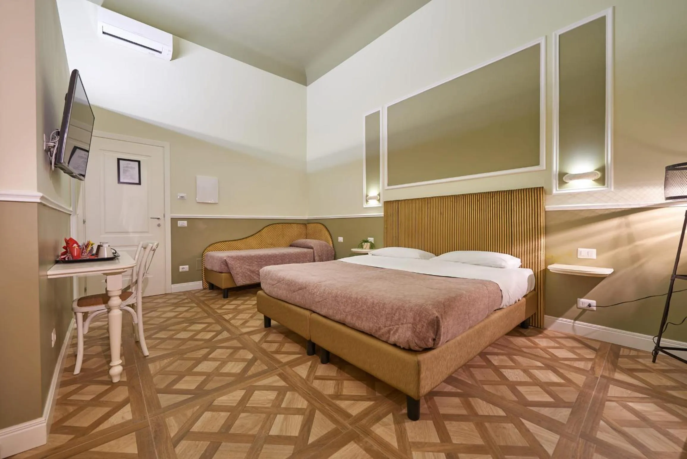 Bedroom, Bed in B&B Le Stanze del Duomo