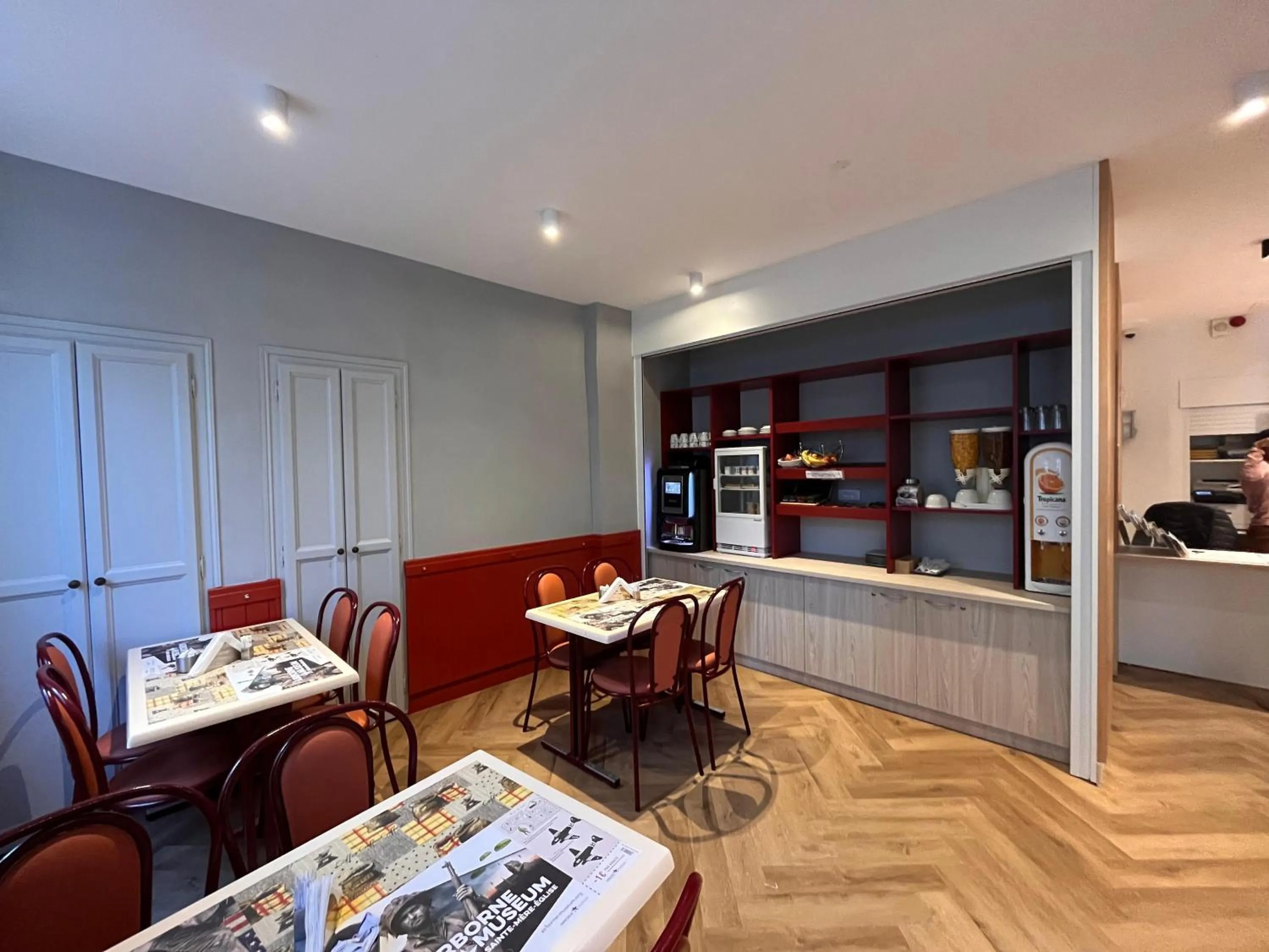 Breakfast in Hotel Angleterre