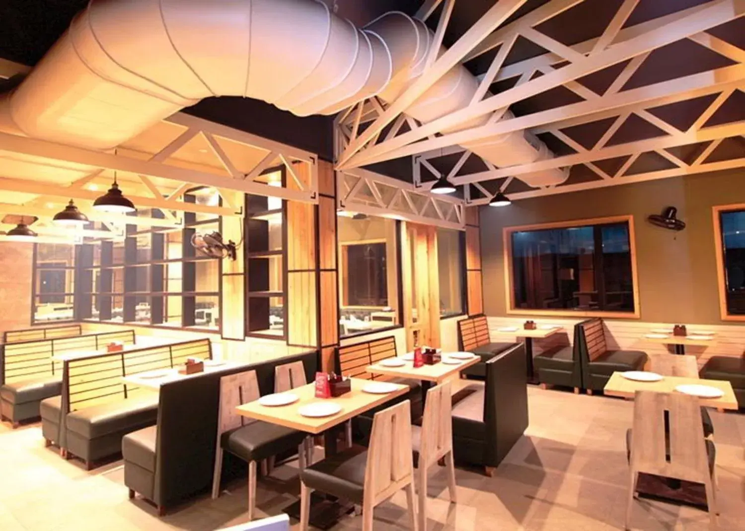 Restaurant/places to eat in Sharanam Green Resort Restaurant/places to eat in Sharanam Green Resort