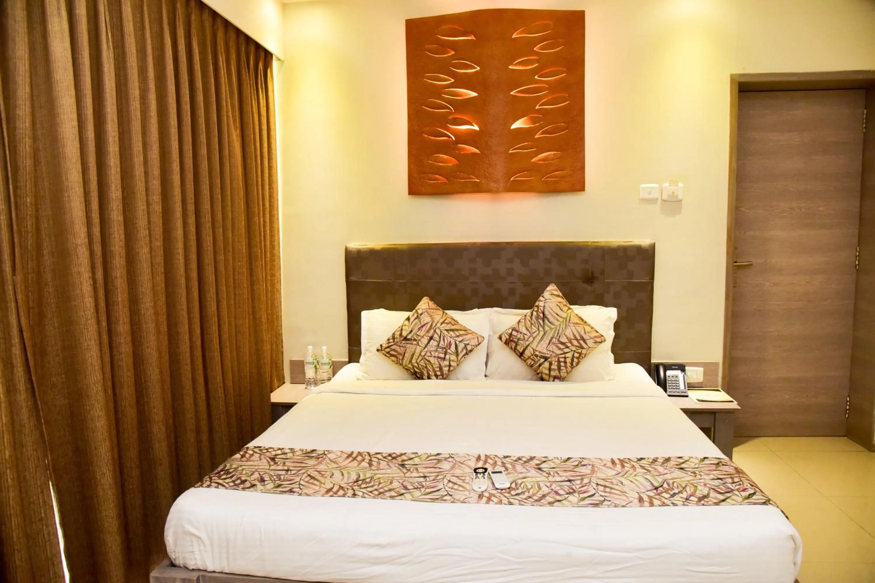 Bedroom, Bed in Sharanam Green Resort