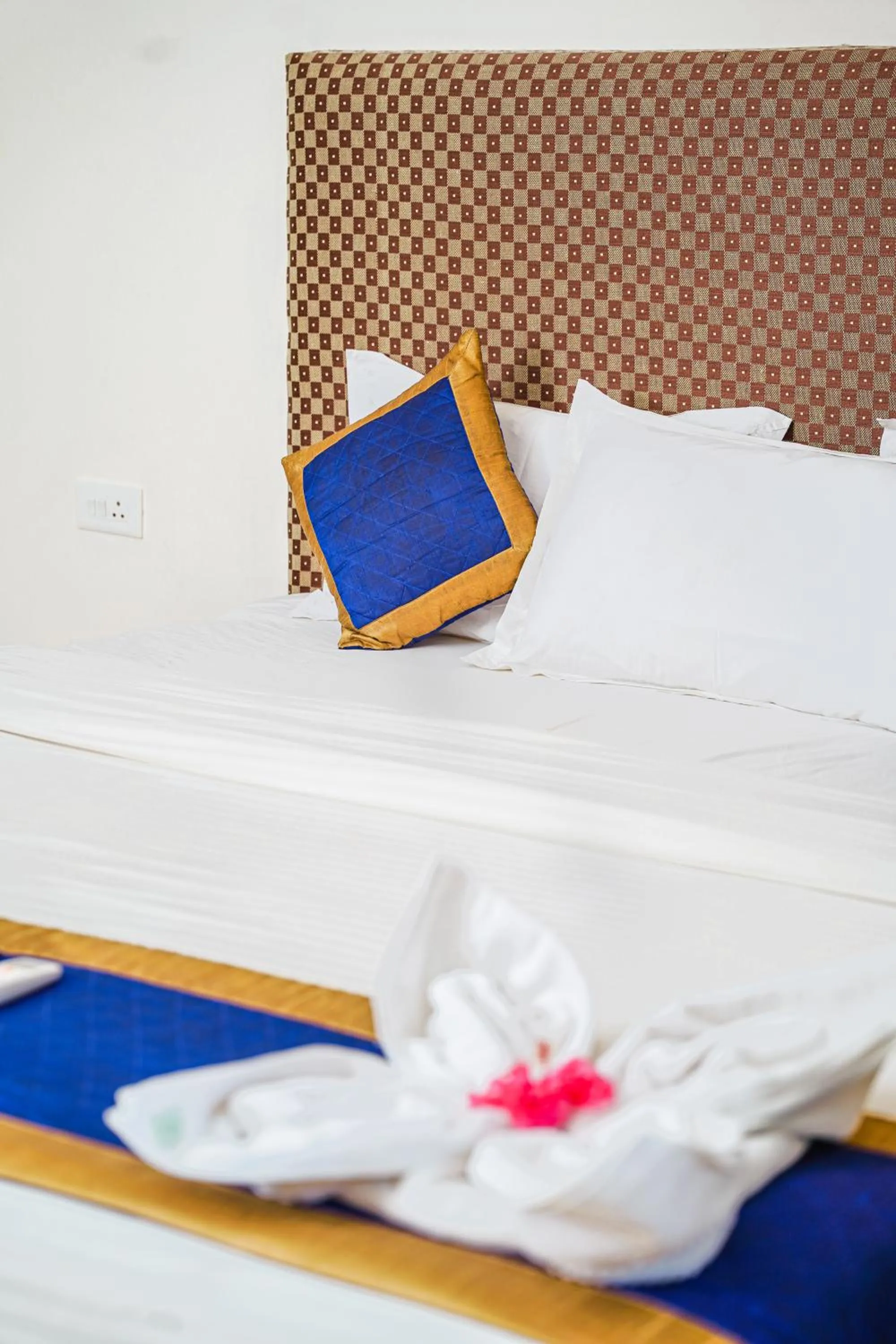 Bed in Sharanam Green Resort