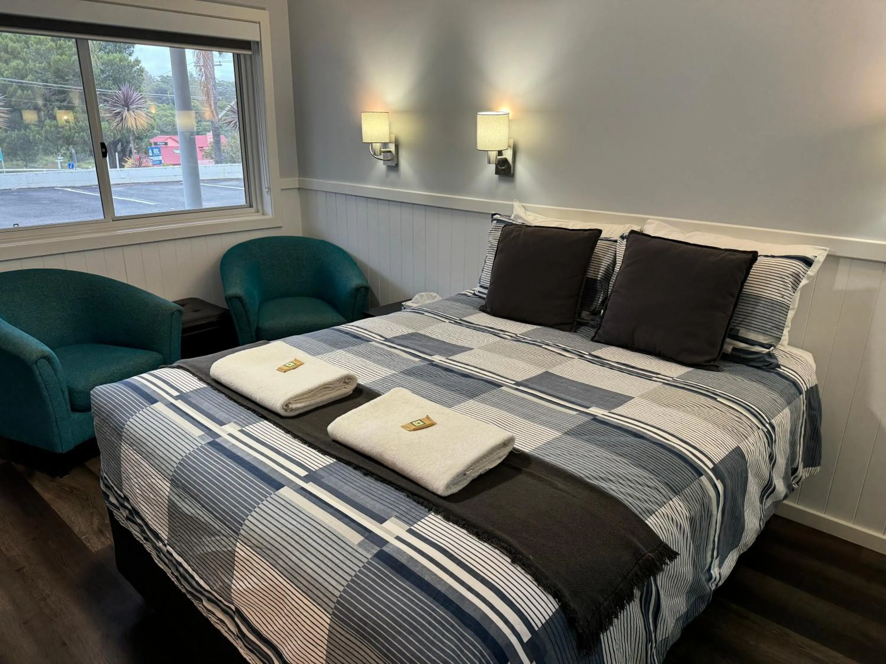 Bed in Ulladulla Motel