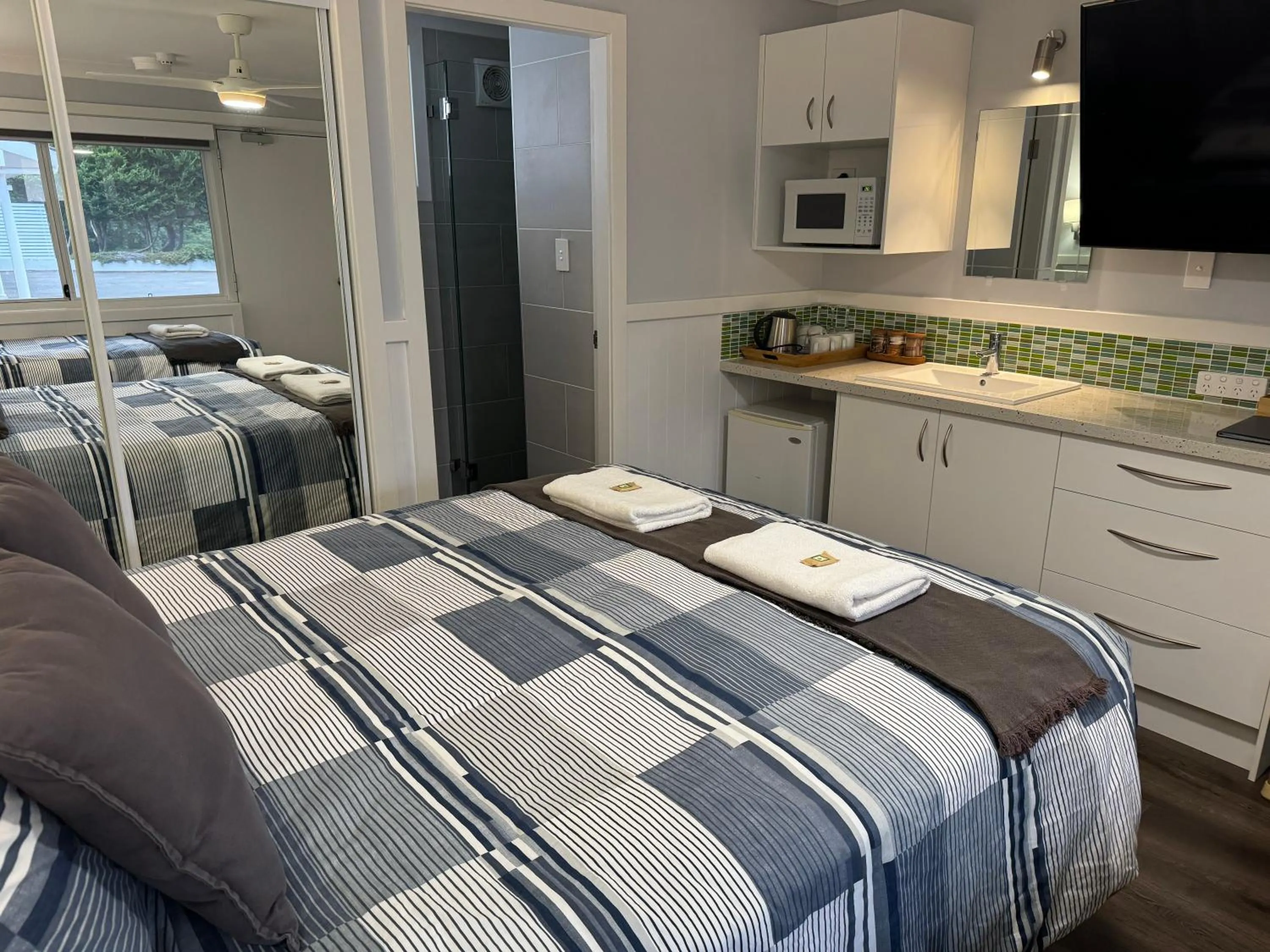 Bed in Ulladulla Motel