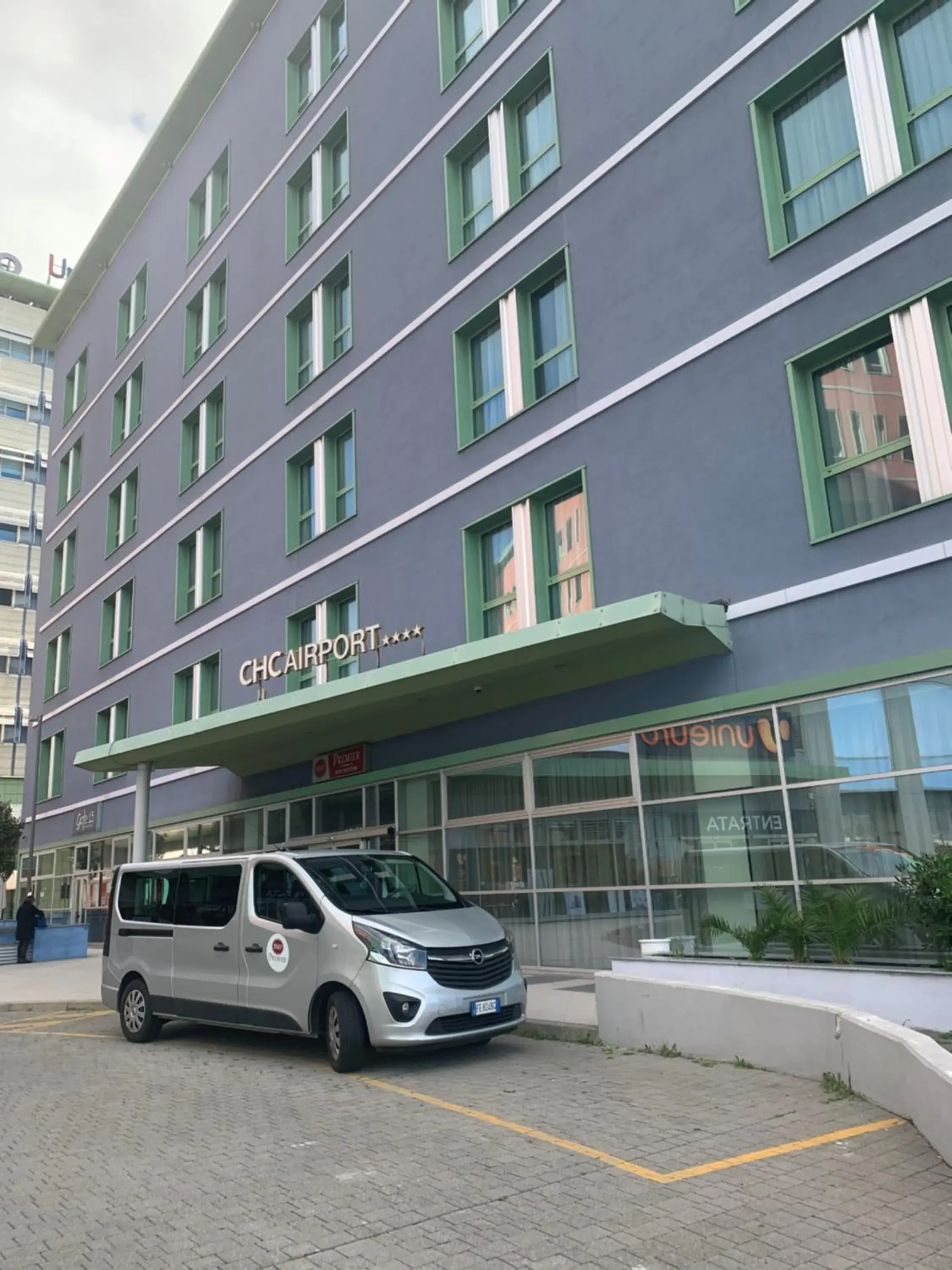 Property building in Best Western Premier CHC Airport Property building in Best Western Premier CHC Airport