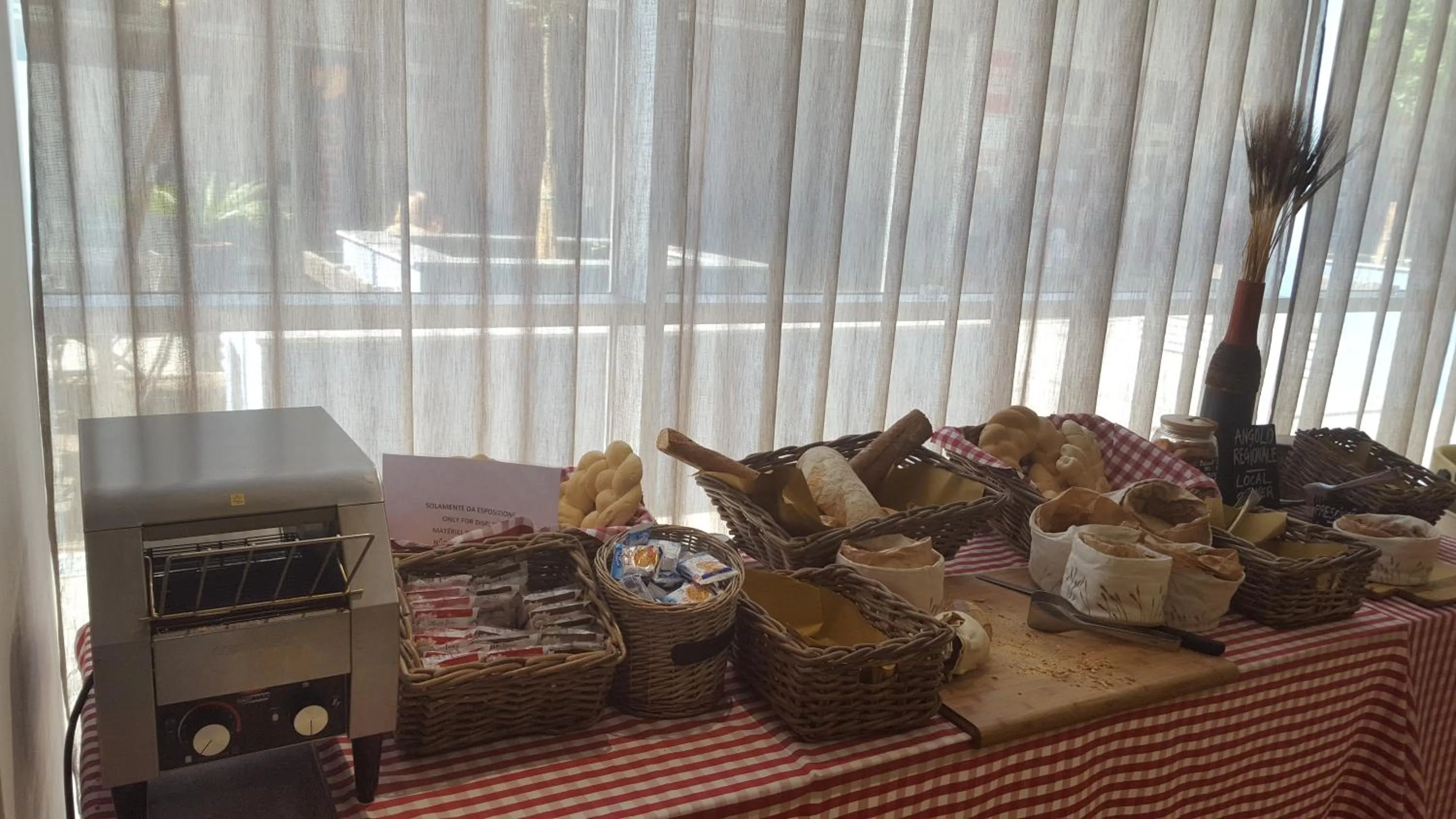 Breakfast in Best Western Premier CHC Airport