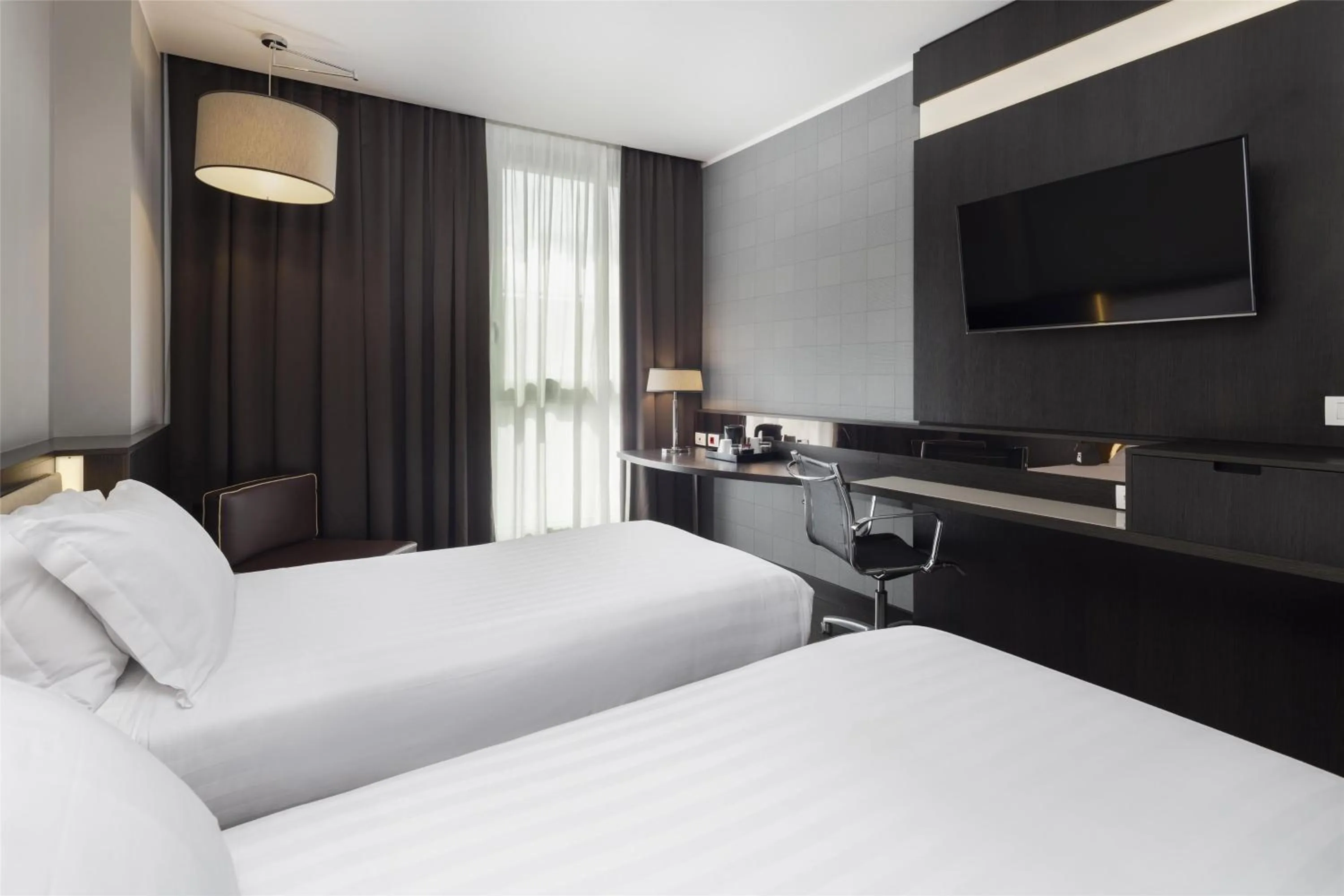 Bedroom, Bed in Best Western Premier CHC Airport