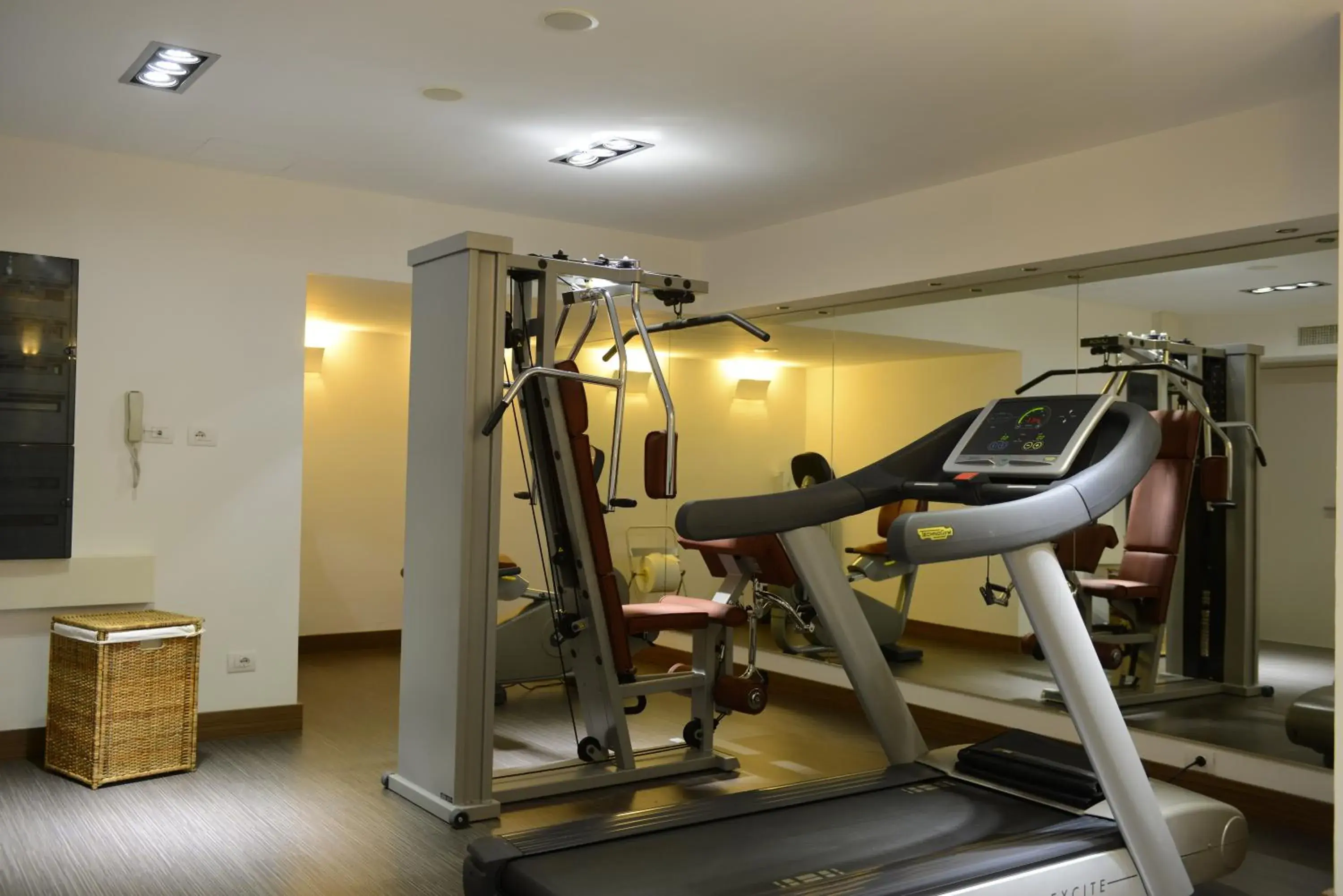 Fitness centre/facilities in Best Western Premier CHC Airport Fitness centre/facilities in Best Western Premier CHC Airport