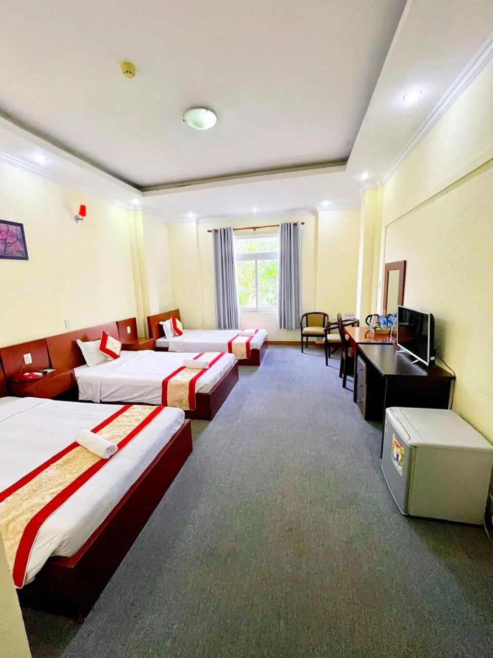 Communal lounge/ TV room, Bed in Asia Hotel Can Tho