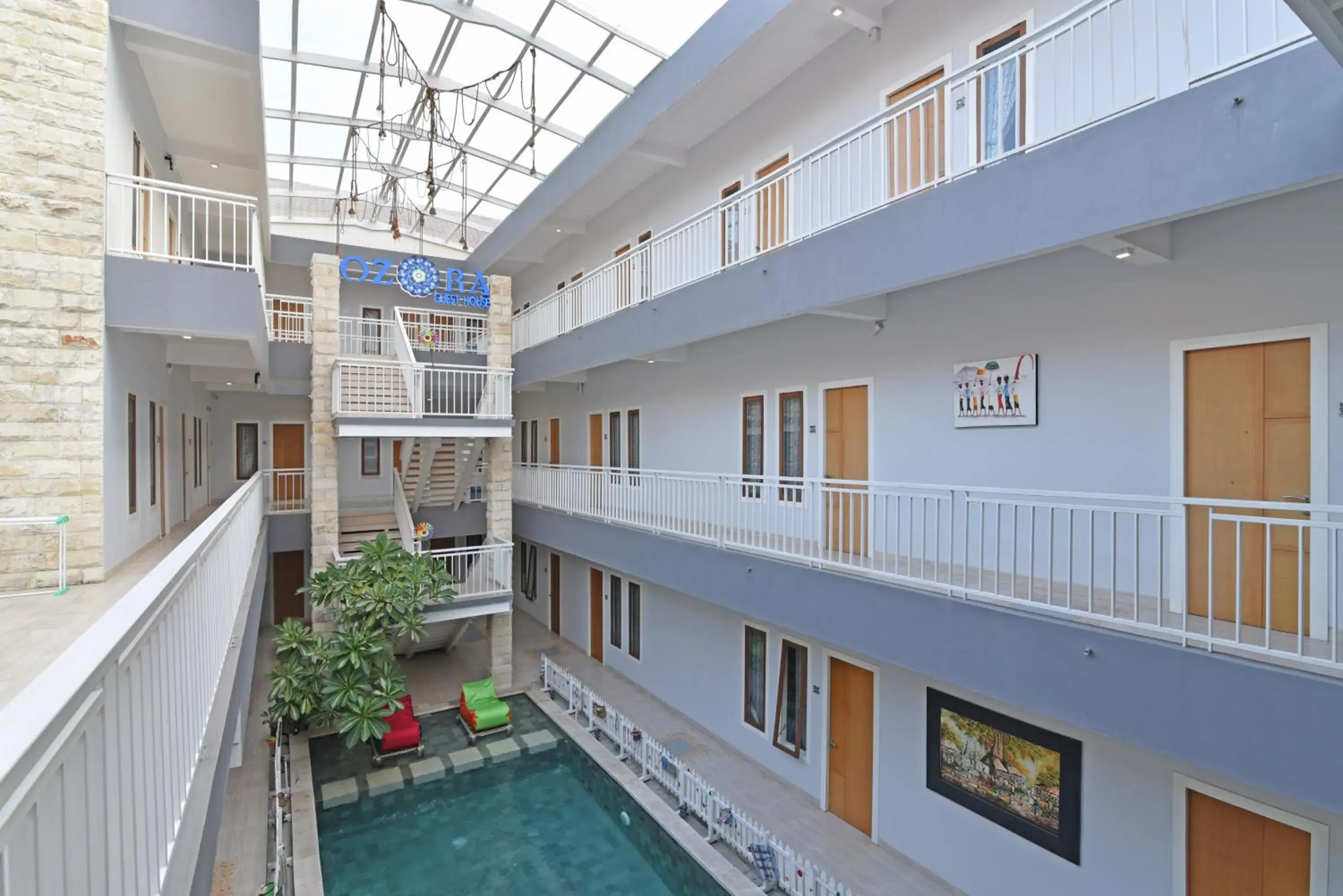 Property building in RedDoorz Plus @ Mahendradatta Denpasar Property building in RedDoorz Plus @ Mahendradatta Denpasar