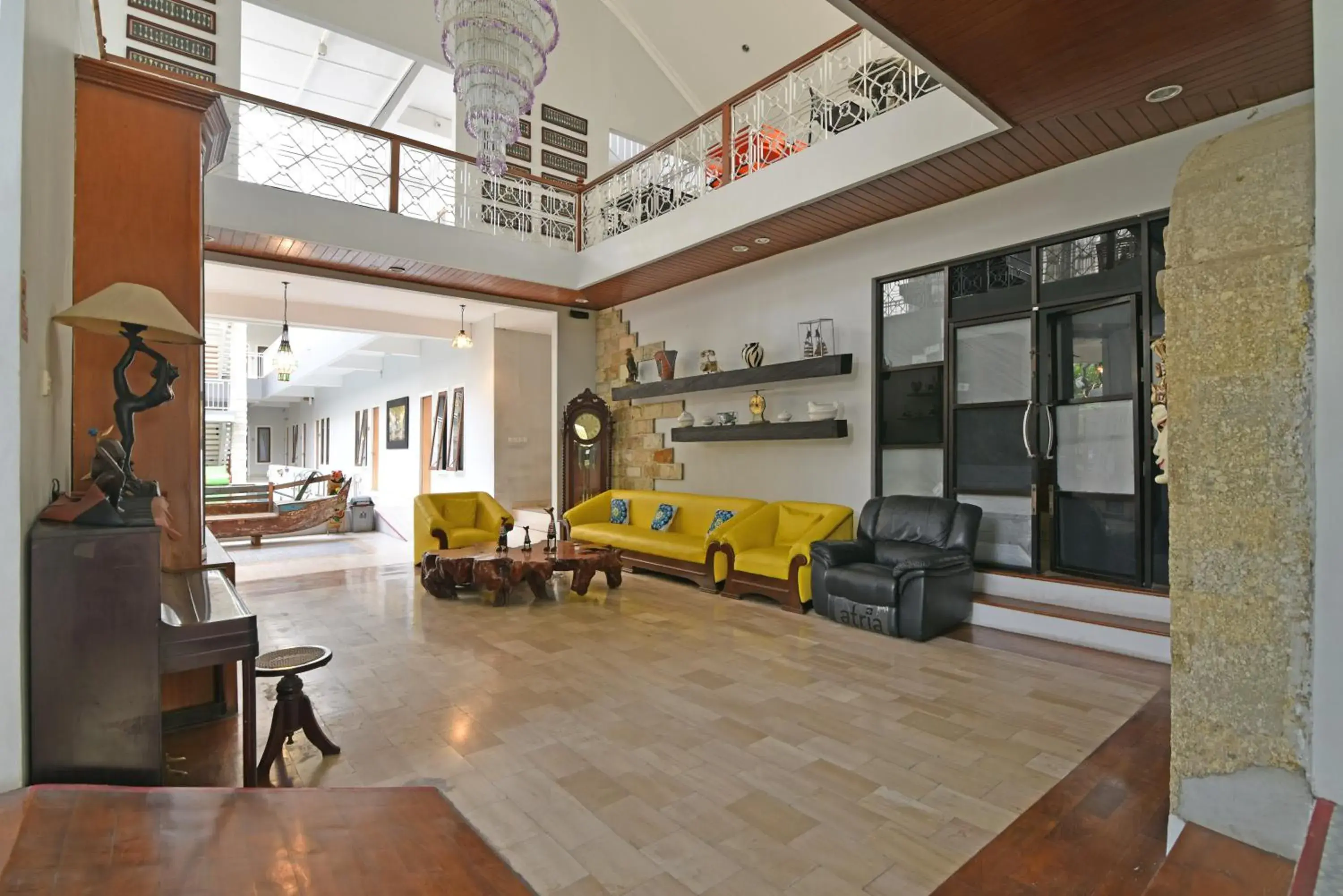 Lobby or reception in RedDoorz Plus @ Mahendradatta Denpasar Lobby or reception in RedDoorz Plus @ Mahendradatta Denpasar